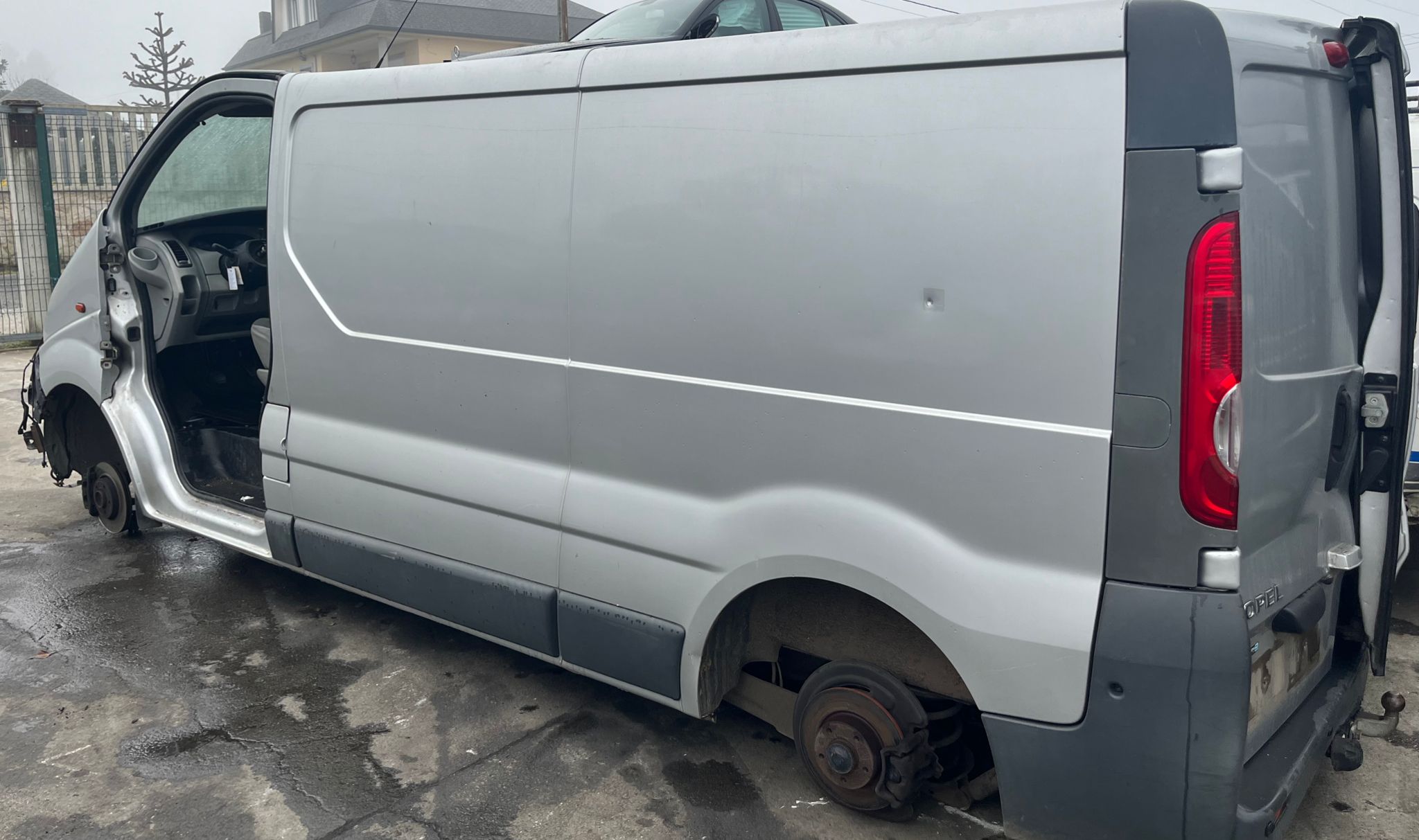   OPEL VIVARO FURGÓNCOMBI 2007 1972 devimagesvext/fa6623dd-d18d-43a2-9112-2c7826f331a7/migcrv/imagenes/000/000/013/000000013210.jpeg