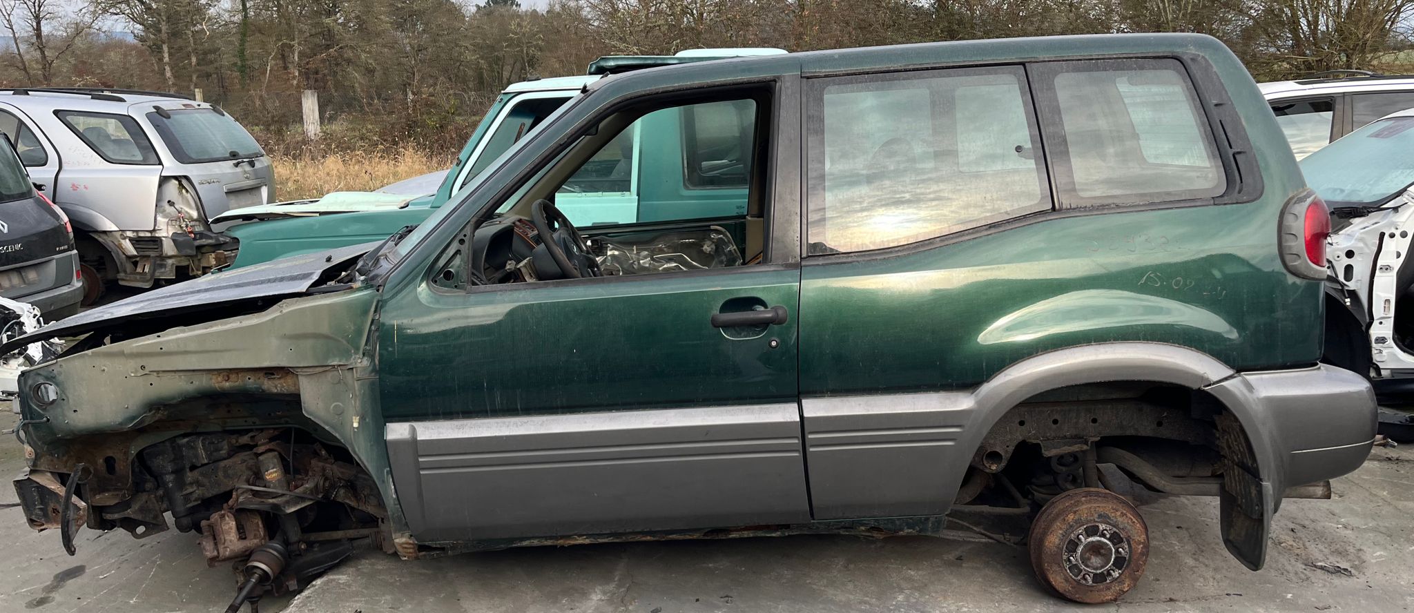   NISSAN TERRANO II 2003 1902 devimagesvext/fa6623dd-d18d-43a2-9112-2c7826f331a7/migcrv/imagenes/000/000/013/000000013816.jpeg