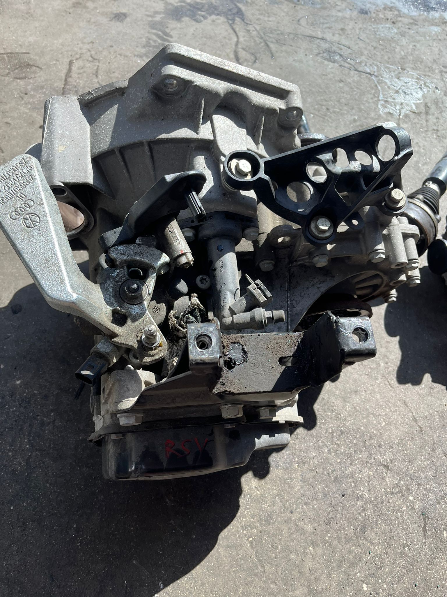RSY CAJA CAMBIOS AUDI A1 SPORTBACK 2017  Caja de cambios 6-marcha 2439 devimagesvext/fa6623dd-d18d-43a2-9112-2c7826f331a7/migcrv/imagenes/000/000/014/000000014418.jpeg