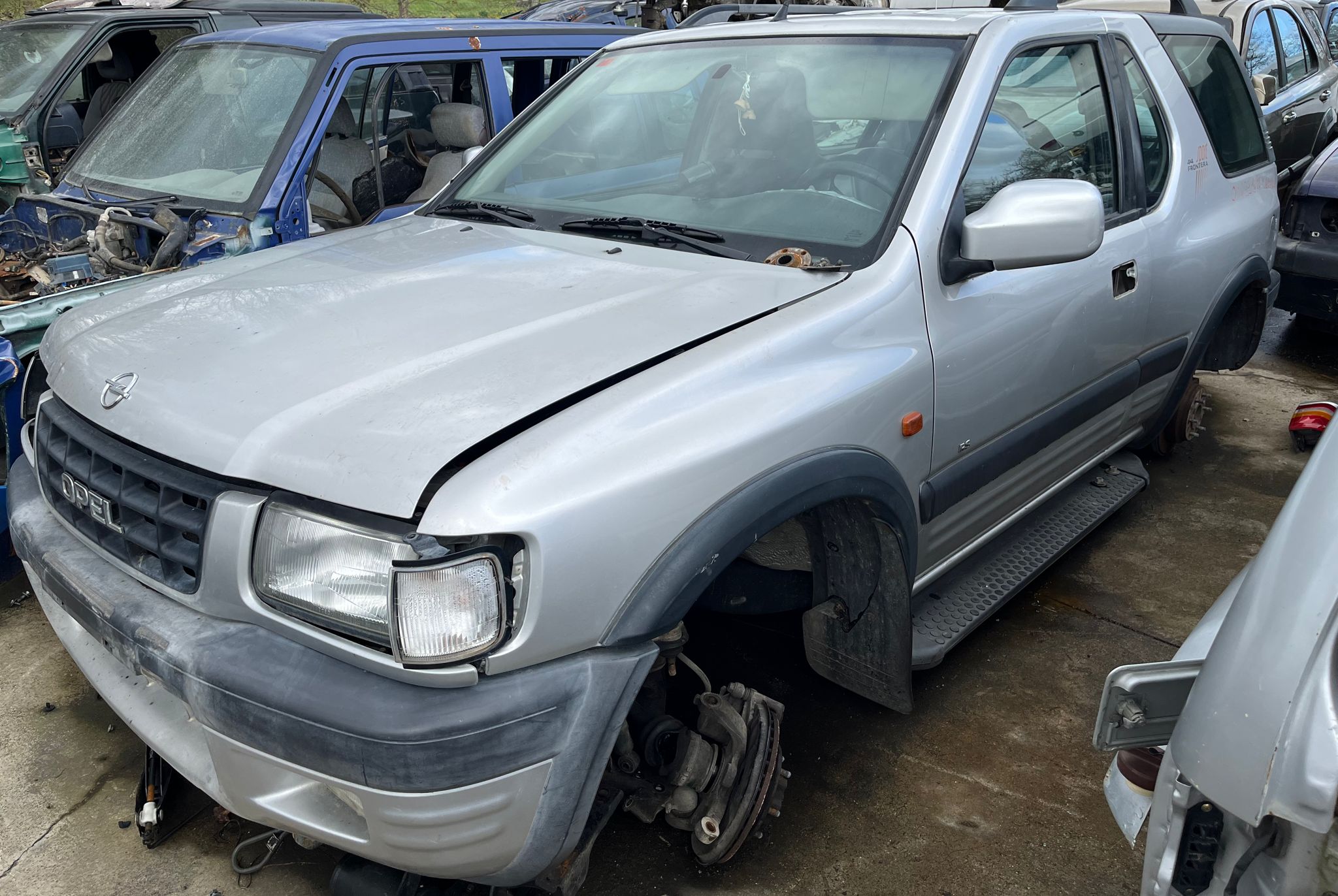   OPEL FRONTERA B 2000 2465 devimagesvext/fa6623dd-d18d-43a2-9112-2c7826f331a7/migcrv/imagenes/000/000/014/000000014738.jpeg