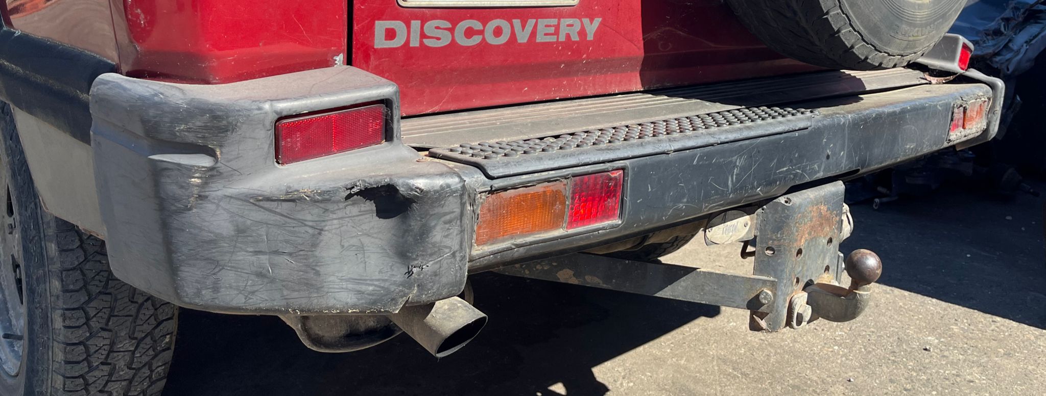  PARAGOLPES TRASERO LAND ROVER DISCOVERY 1996 7138 devimagesvext/fa6623dd-d18d-43a2-9112-2c7826f331a7/migcrv/imagenes/000/000/015/000000015610.jpeg