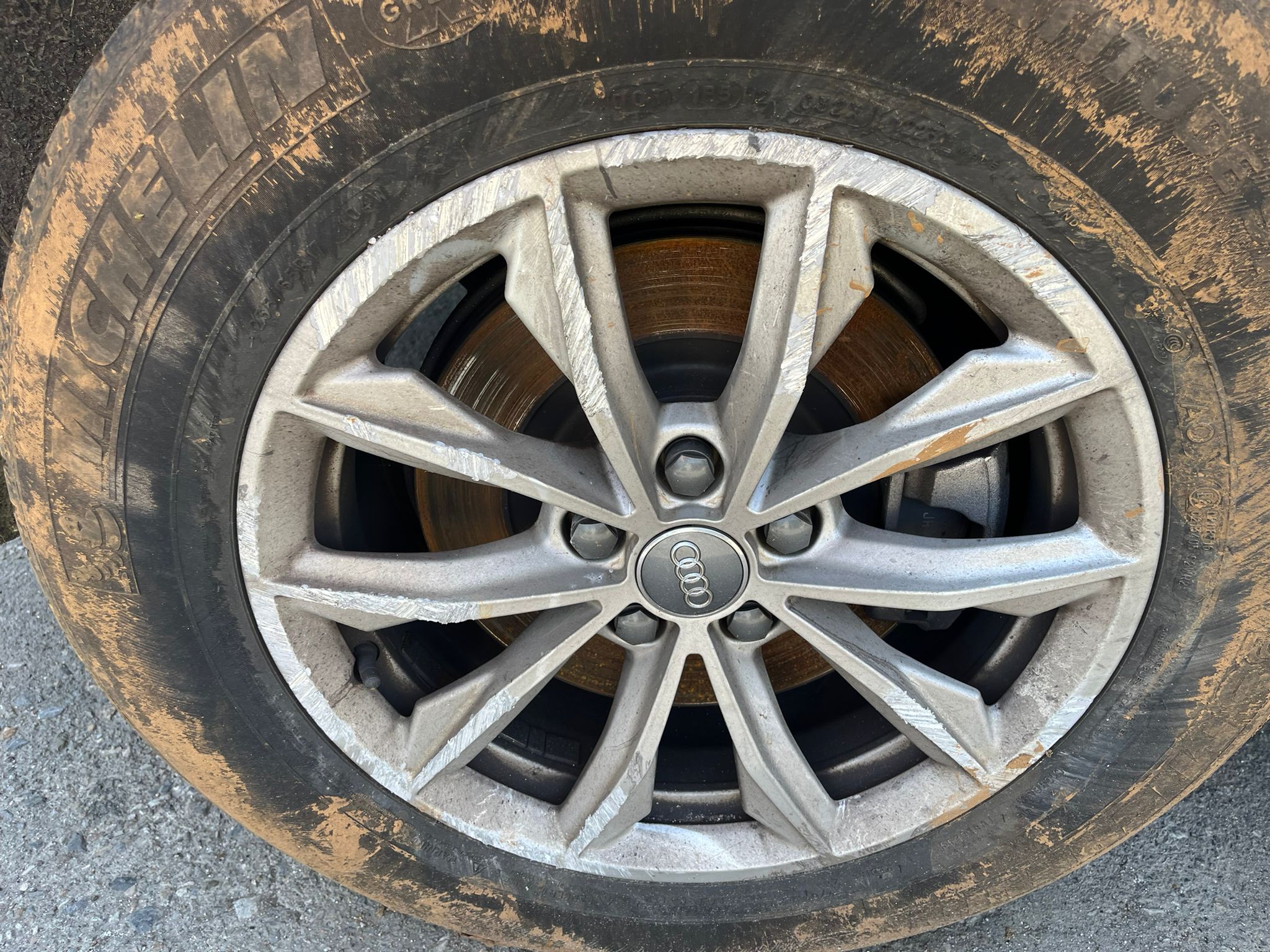   AUDI Q5 2017 2123 devimagesvext/fa6623dd-d18d-43a2-9112-2c7826f331a7/migcrv/imagenes/000/000/016/000000016228.jpeg