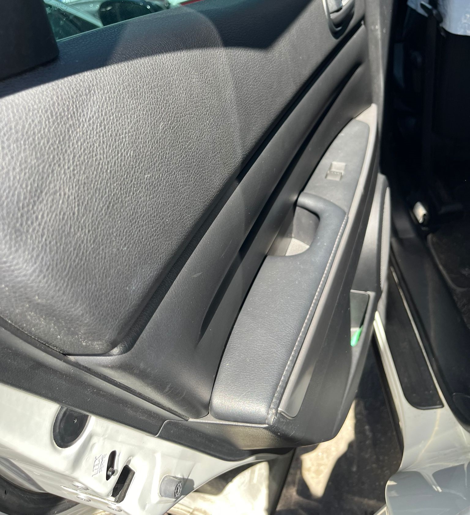   MAZDA CX-7 2012 2242 devimagesvext/fa6623dd-d18d-43a2-9112-2c7826f331a7/migcrv/imagenes/000/000/016/000000016992.jpeg