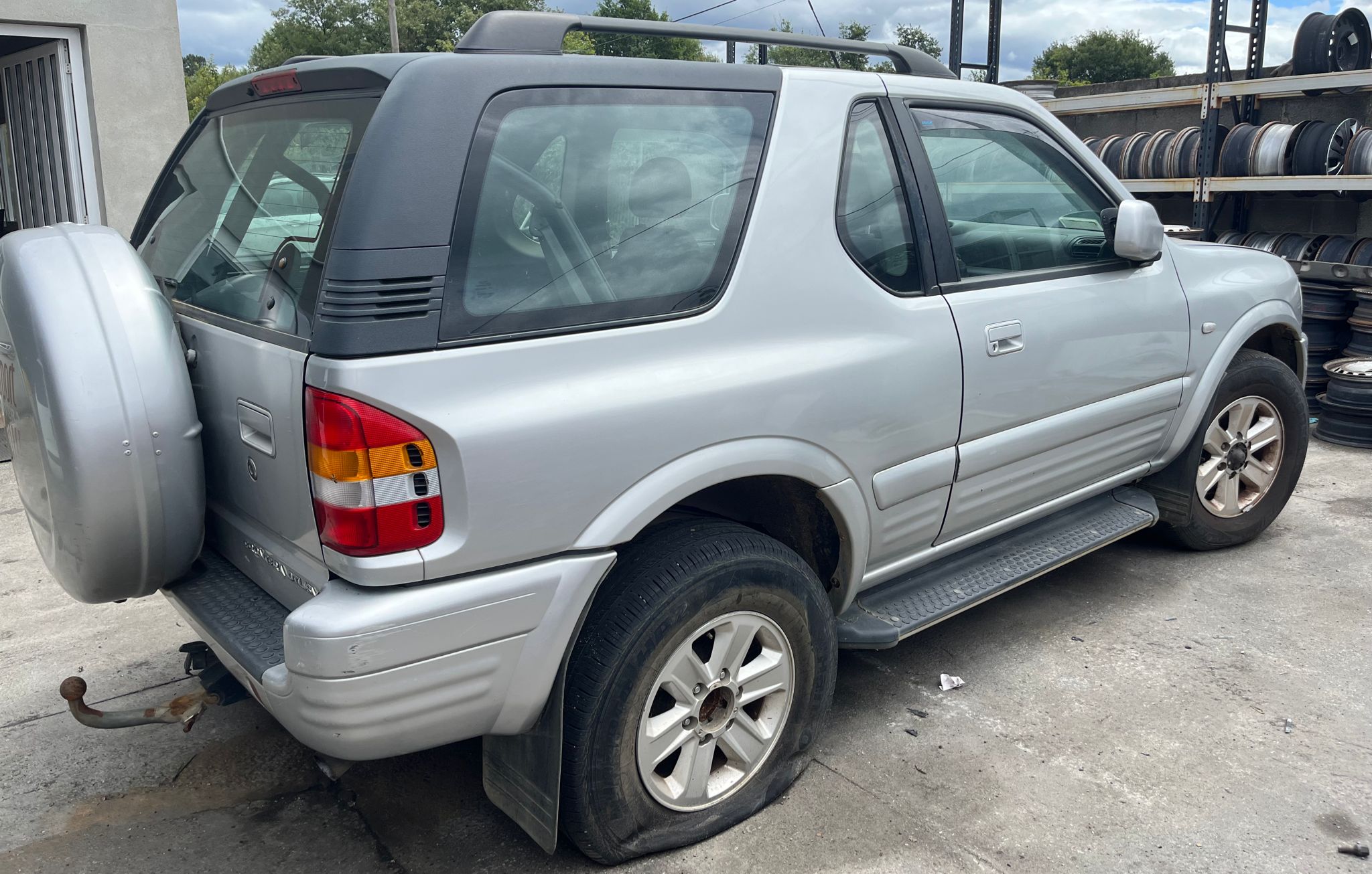   OPEL FRONTERA B 2009 2216 devimagesvext/fa6623dd-d18d-43a2-9112-2c7826f331a7/migcrv/imagenes/000/000/017/000000017712.jpeg