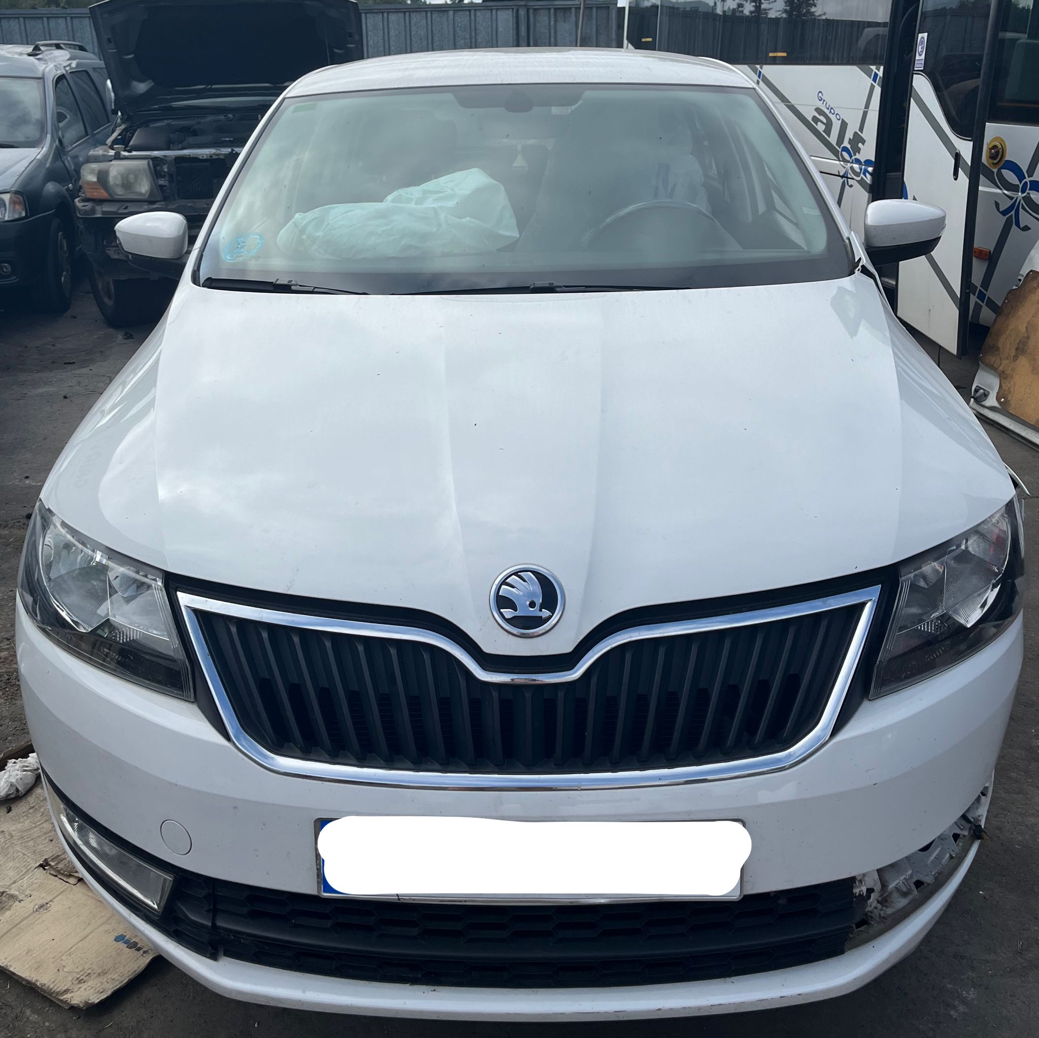   SKODA RAPID 2015 2337 devimagesvext/fa6623dd-d18d-43a2-9112-2c7826f331a7/migcrv/imagenes/000/000/018/000000018394.jpeg