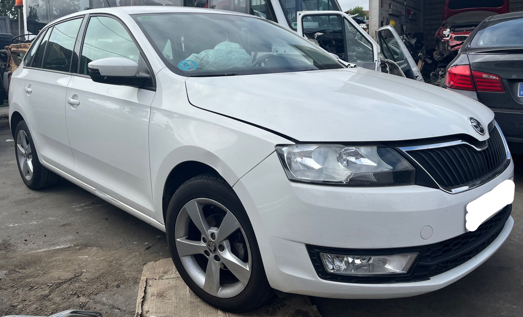   SKODA RAPID 2015 2337 devimagesvext/fa6623dd-d18d-43a2-9112-2c7826f331a7/migcrv/imagenes/000/000/018/000000018398.jpeg