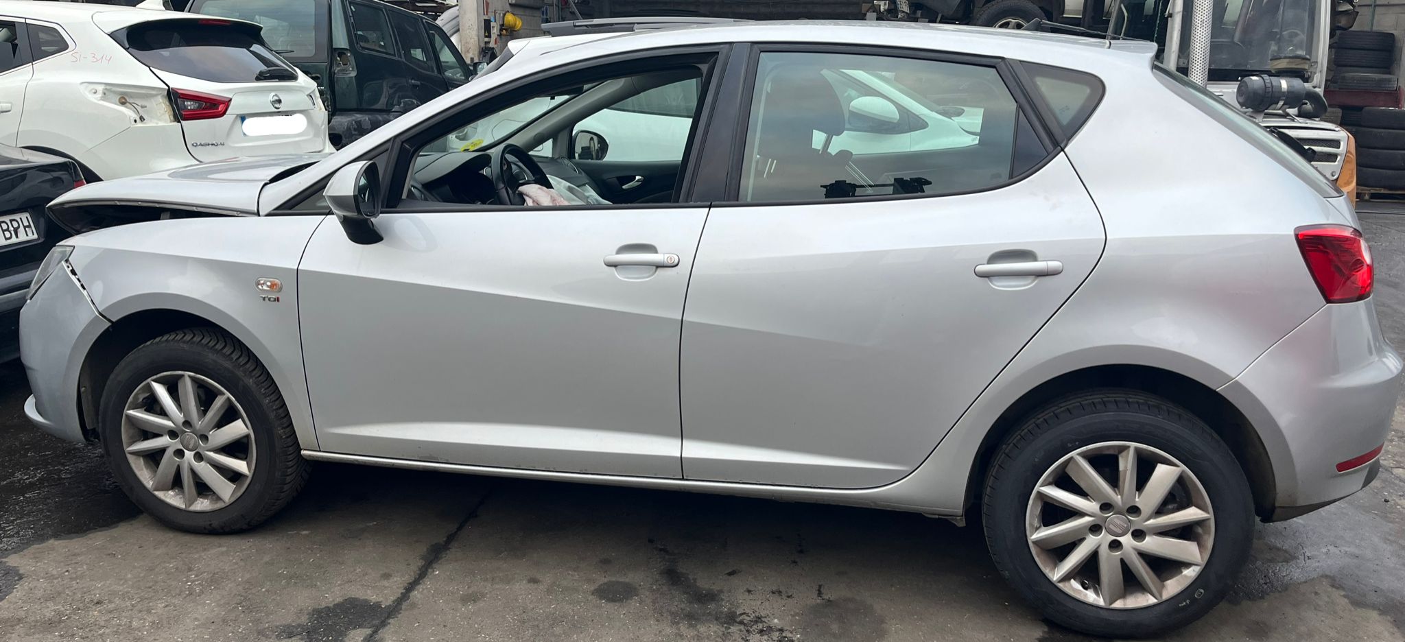   SEAT IBIZA BERLINA 2013 2144 devimagesvext/fa6623dd-d18d-43a2-9112-2c7826f331a7/migcrv/imagenes/000/000/021/000000021212.jpeg