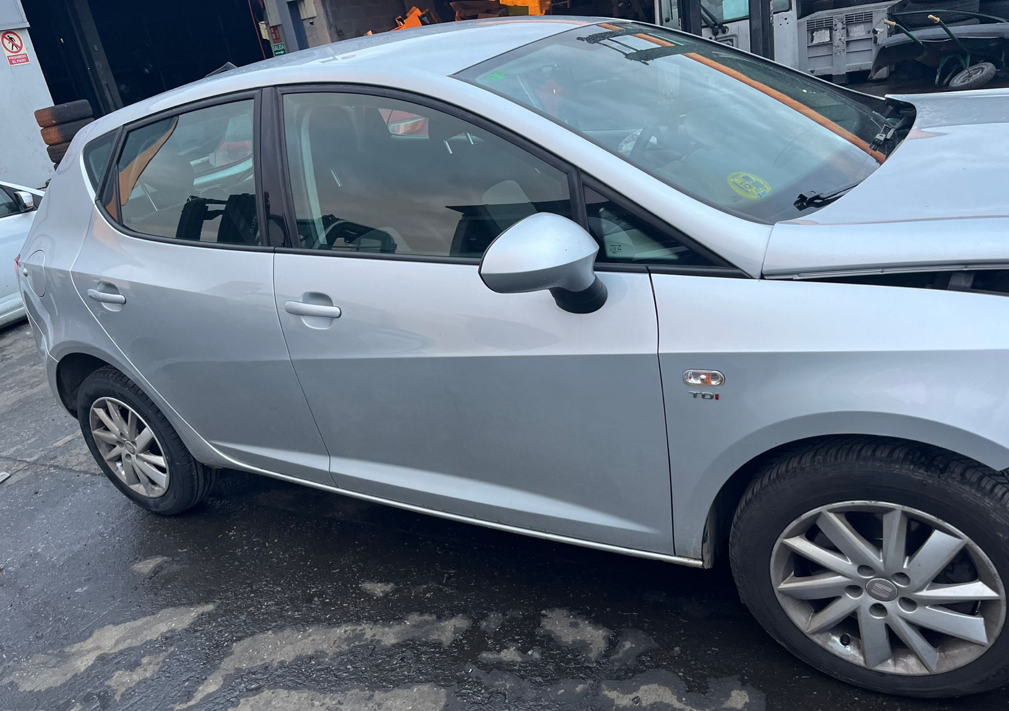   SEAT IBIZA BERLINA 2013 2144 devimagesvext/fa6623dd-d18d-43a2-9112-2c7826f331a7/migcrv/imagenes/000/000/021/000000021214.jpeg