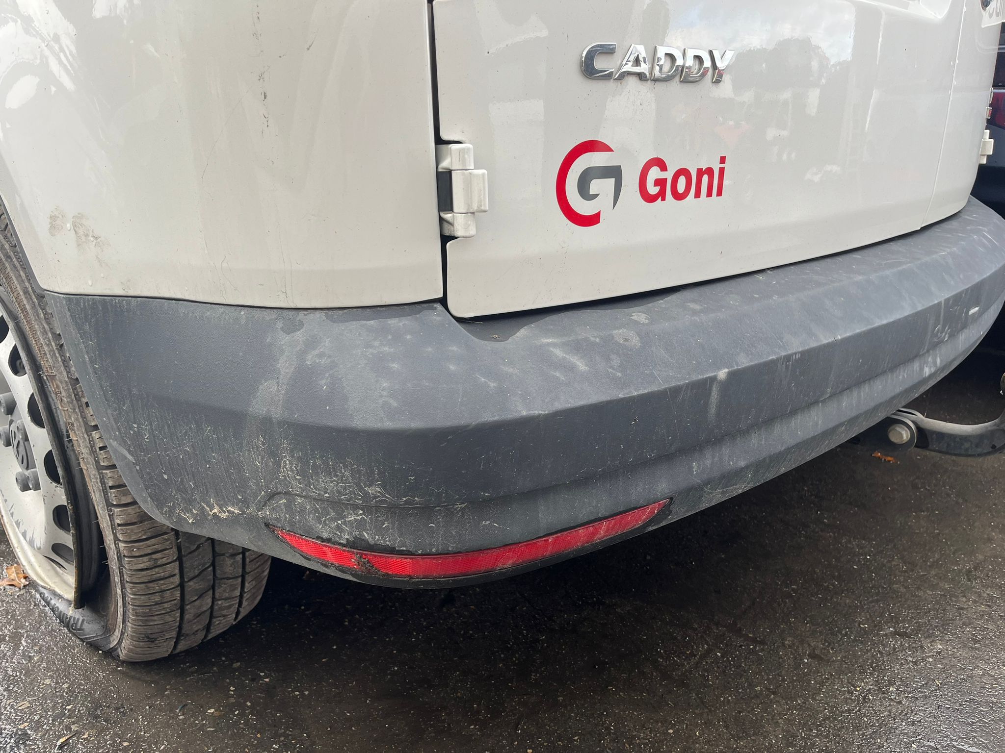  PARAGOLPES TRASERO VOLKSWAGEN CADDY PROFESIONAL 2016 7335 devimagesvext/fa6623dd-d18d-43a2-9112-2c7826f331a7/migcrv/imagenes/000/000/021/000000021906.jpeg