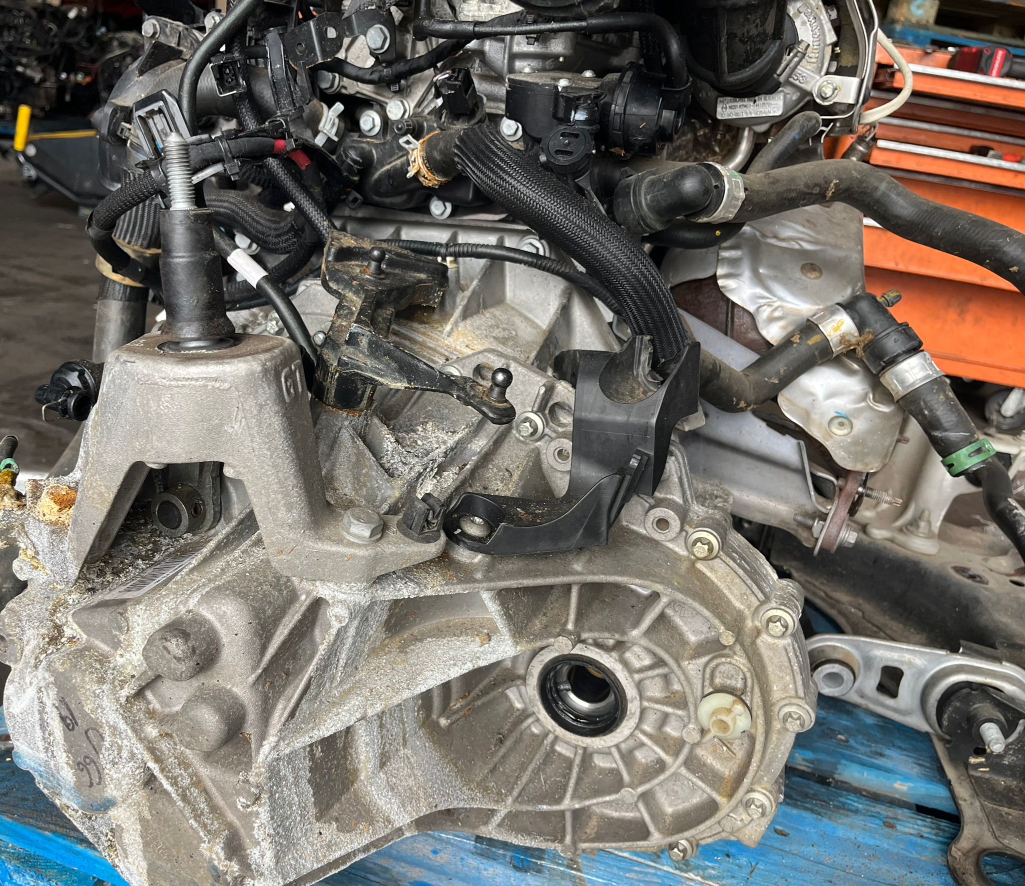 TL4087 CAJA CAMBIOS RENAULT MEGANE IV BERLINA 5P 2018  Caja de cambios 6-marcha 2826 devimagesvext/fa6623dd-d18d-43a2-9112-2c7826f331a7/migcrv/imagenes/000/000/022/000000022134.jpeg