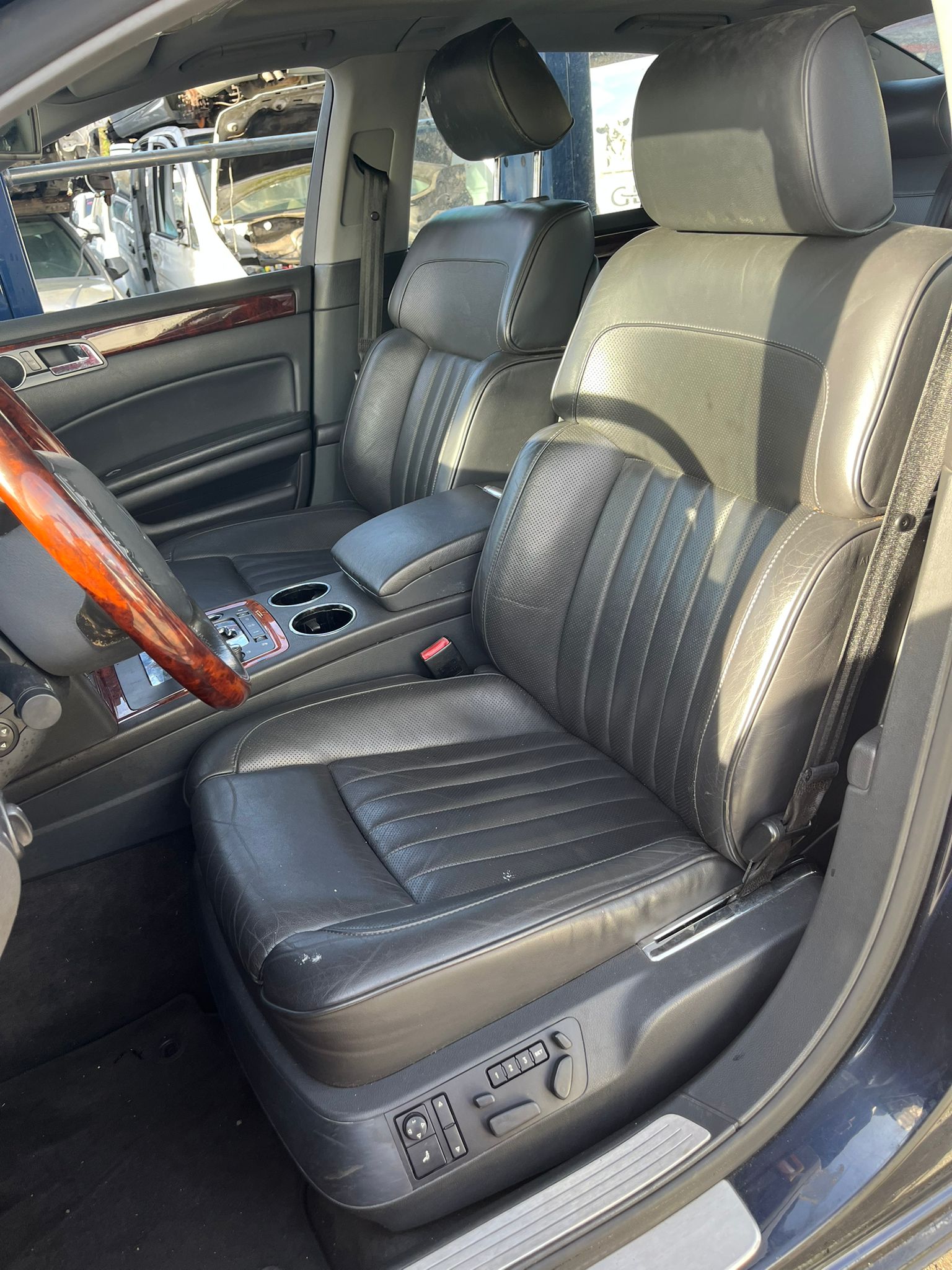  ASIENTOS TRASEROS VOLKSWAGEN PHAETON 2003 4730 devimagesvext/fa6623dd-d18d-43a2-9112-2c7826f331a7/migcrv/imagenes/000/000/022/000000022772.jpeg