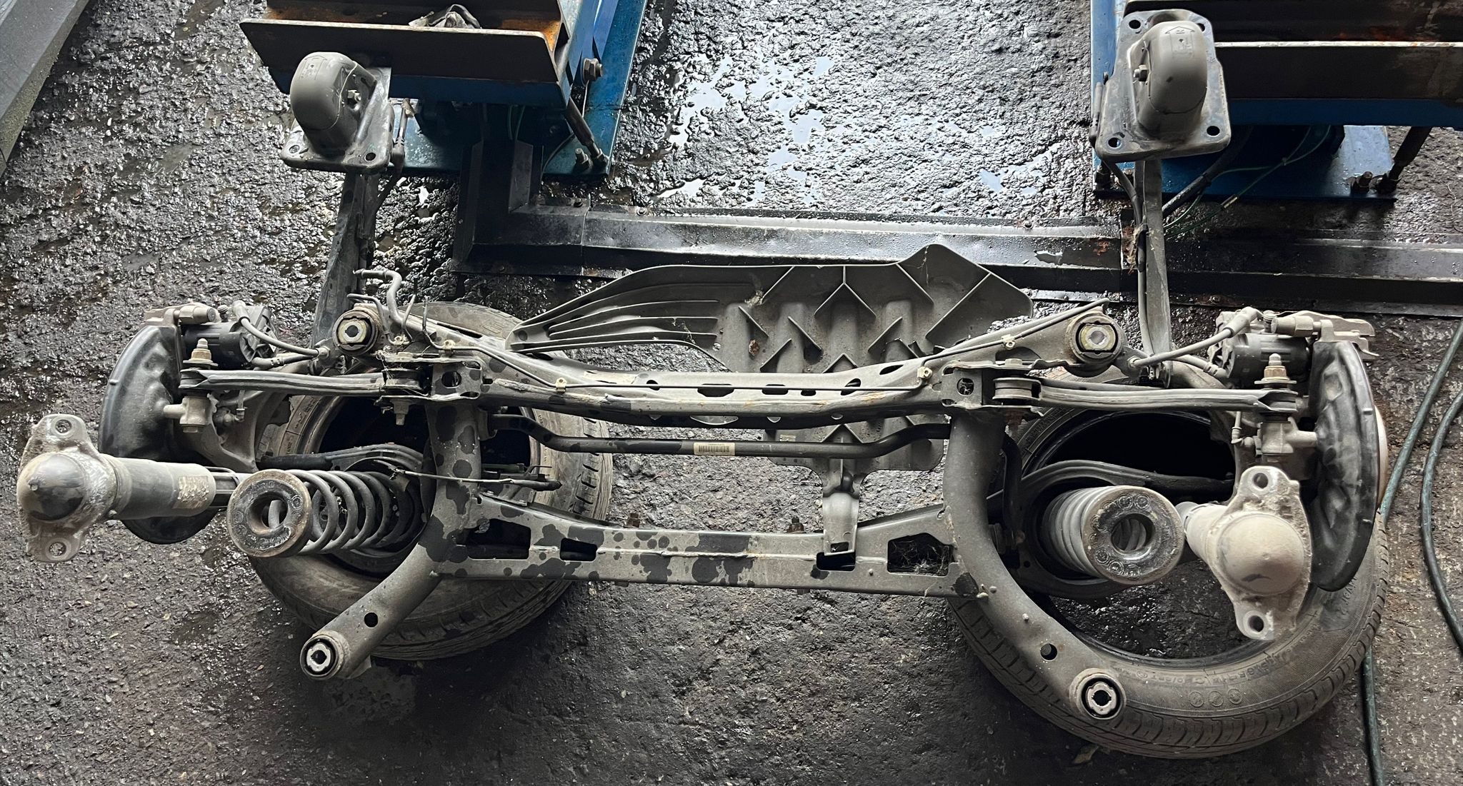  PUENTE TRASERO VOLKSWAGEN TIGUAN 2017 1628 devimagesvext/fa6623dd-d18d-43a2-9112-2c7826f331a7/migcrv/imagenes/000/000/023/000000023086.jpeg