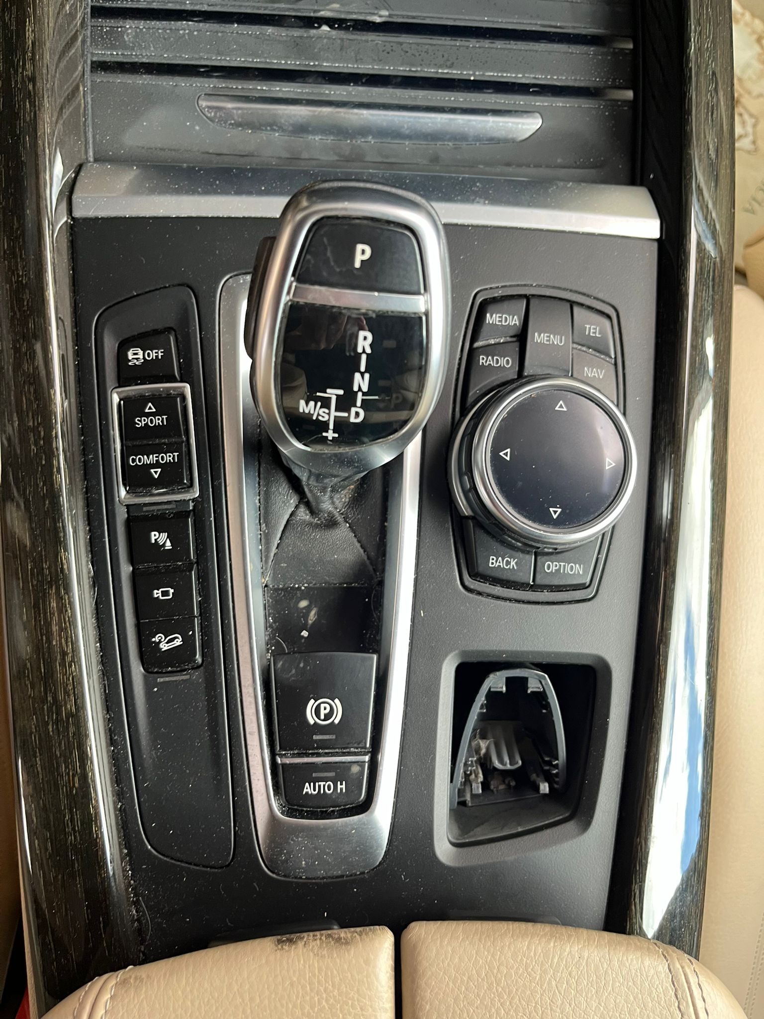   BMW X5 2014 2236 devimagesvext/fa6623dd-d18d-43a2-9112-2c7826f331a7/migcrv/imagenes/000/000/024/000000024038.jpeg