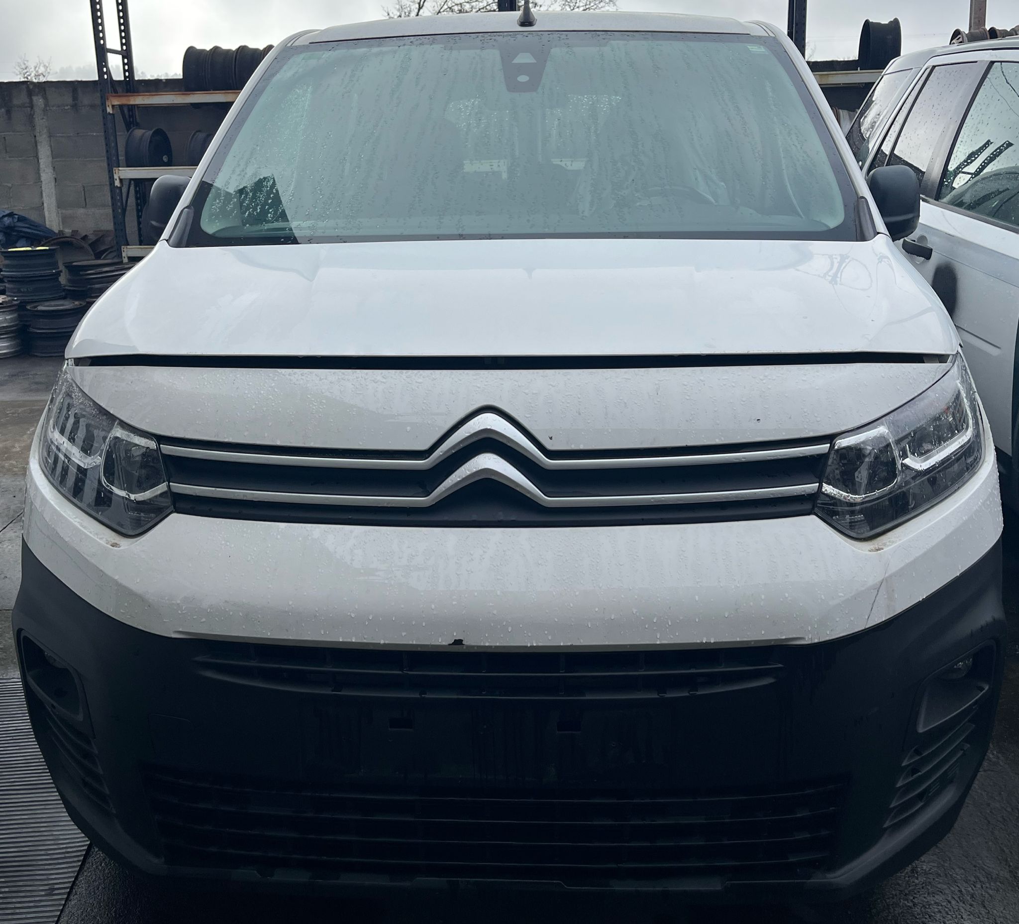  CAJA CAMBIOS CITROEN BERLINGO COMBI 2019  Caja de cambios 6-marcha 2389 devimagesvext/fa6623dd-d18d-43a2-9112-2c7826f331a7/migcrv/imagenes/000/000/024/000000024480.jpeg