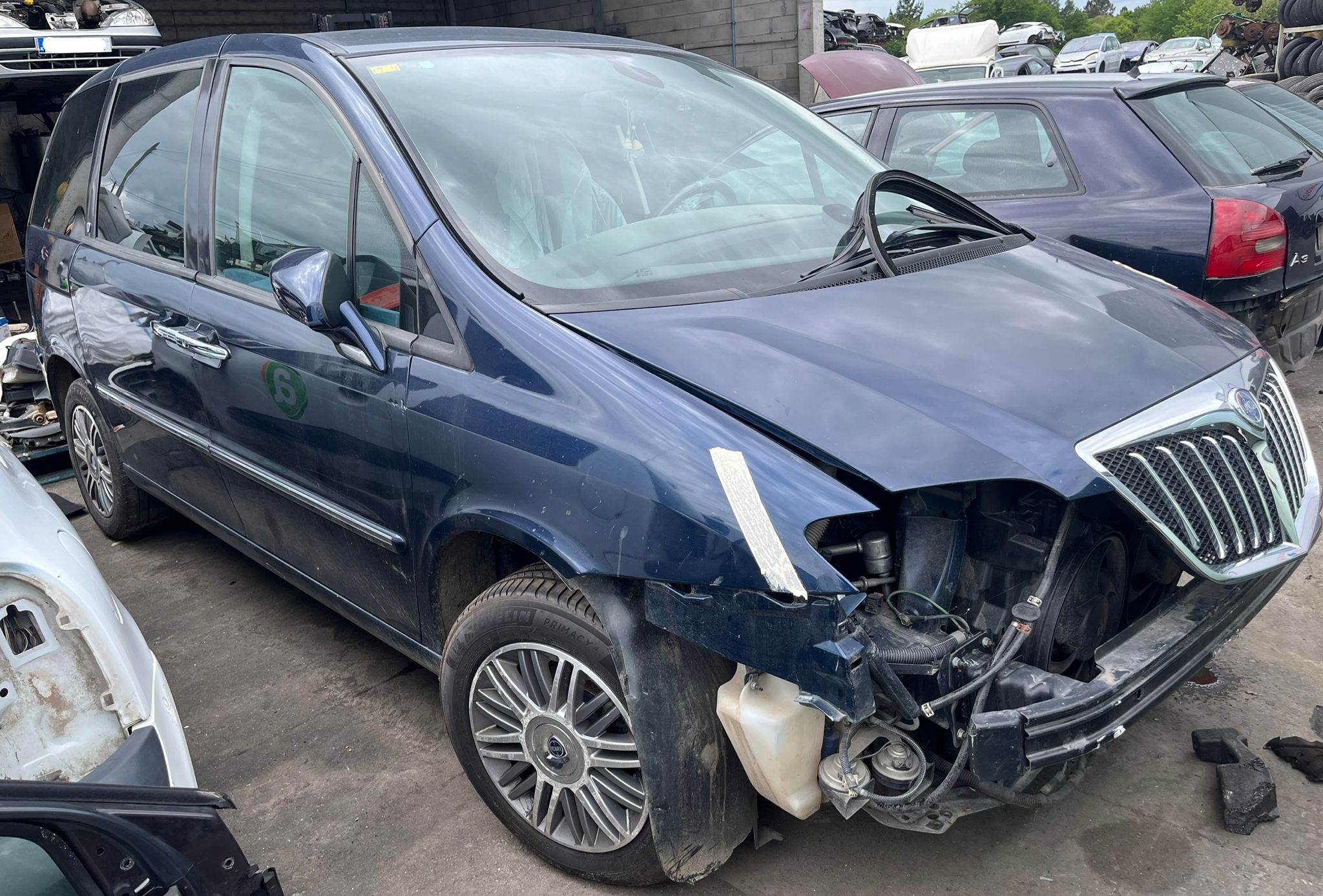   LANCIA PHEDRA 2009 2262 devimagesvext/fa6623dd-d18d-43a2-9112-2c7826f331a7/migcrv/imagenes/000/000/027/000000027136.jpeg
