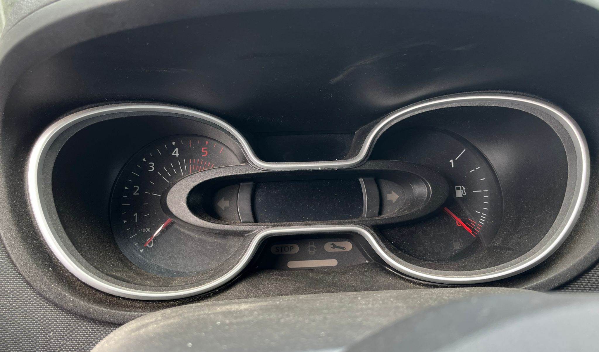  CUADRO INSTRUMENTOS RENAULT TRAFIC III FURGÓN 2014 3240 devimagesvext/fa6623dd-d18d-43a2-9112-2c7826f331a7/migcrv/imagenes/000/000/028/000000028604.jpeg