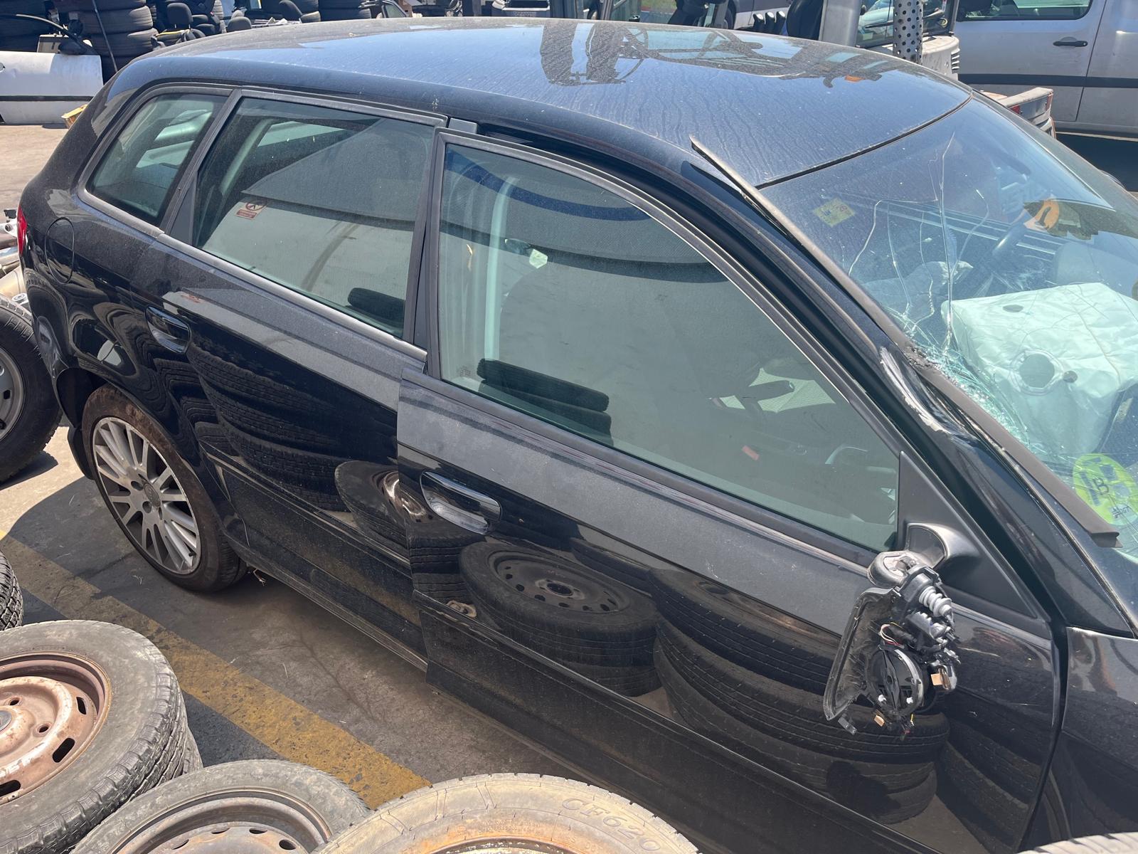   AUDI A3 SPORTBACK 2004 1944 devimagesvext/fa6623dd-d18d-43a2-9112-2c7826f331a7/migcrv/imagenes/000/000/029/000000029950.jpeg