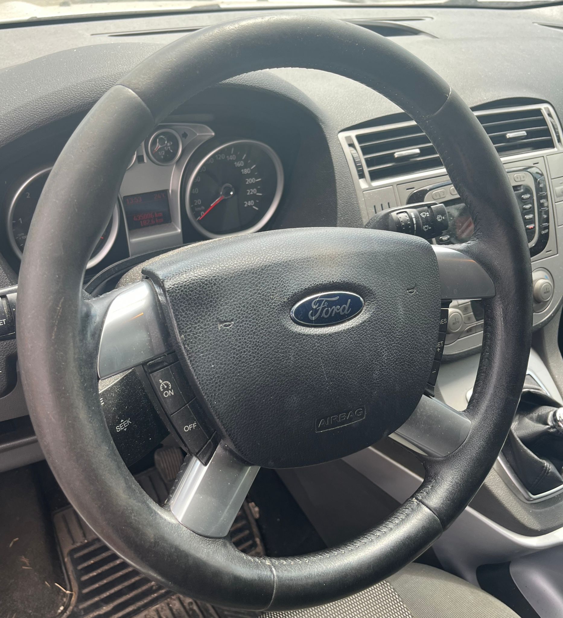  VOLANTE FORD KUGA 2011 4645 devimagesvext/fa6623dd-d18d-43a2-9112-2c7826f331a7/migcrv/imagenes/000/000/031/000000031272.jpeg
