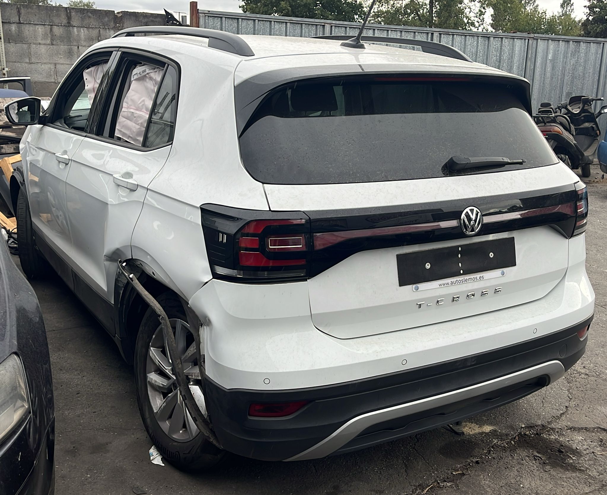  PILOTO TRASERO IZQUIERDO PARAGOLPES VOLKSWAGEN T-CROSS 2020 1713 devimagesvext/fa6623dd-d18d-43a2-9112-2c7826f331a7/migcrv/imagenes/000/000/031/000000031556.jpeg