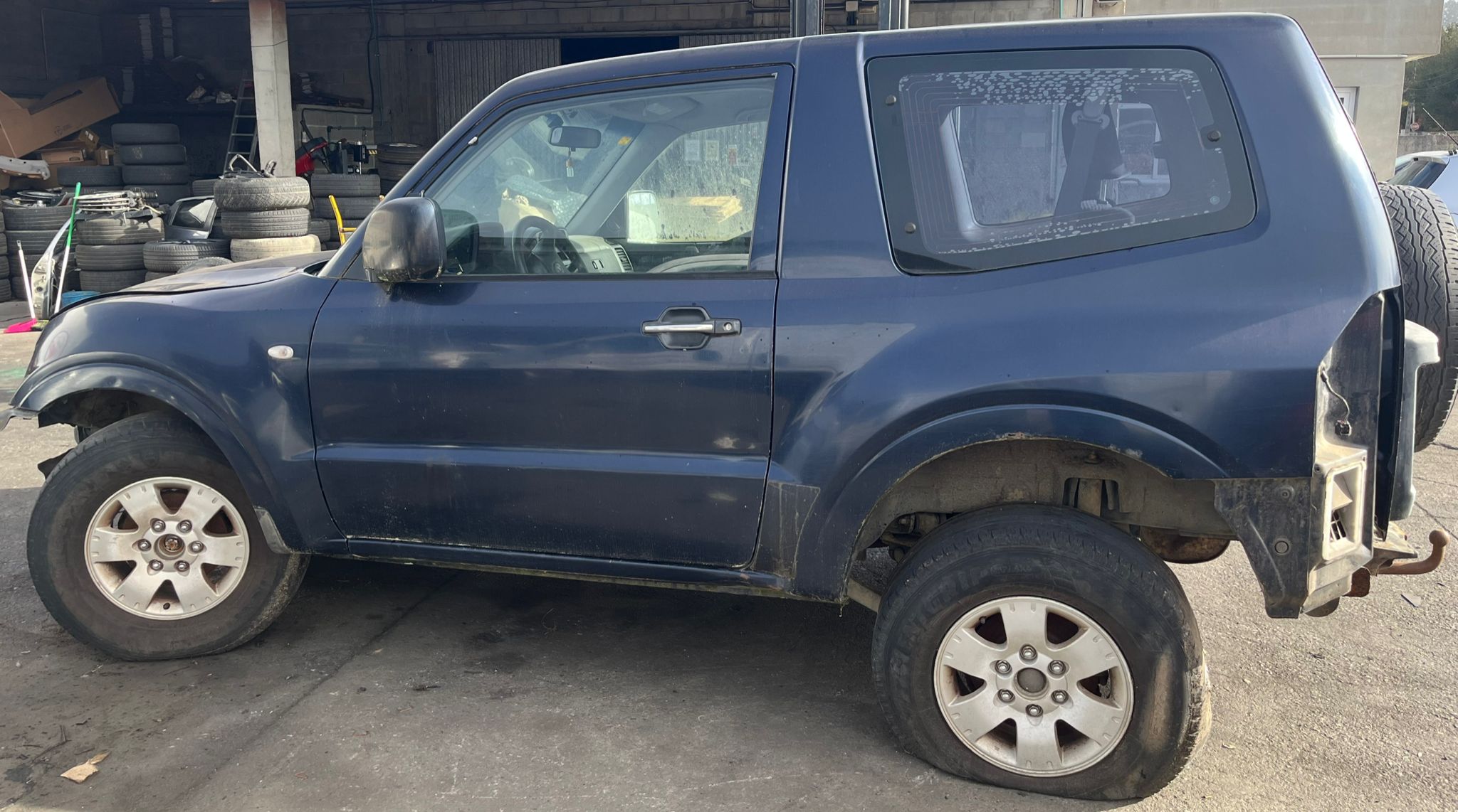 D 4M41  MITSUBISHI MONTERO 2005 104 devimagesvext/fa6623dd-d18d-43a2-9112-2c7826f331a7/migcrv/imagenes/000/000/032/000000032658.jpeg