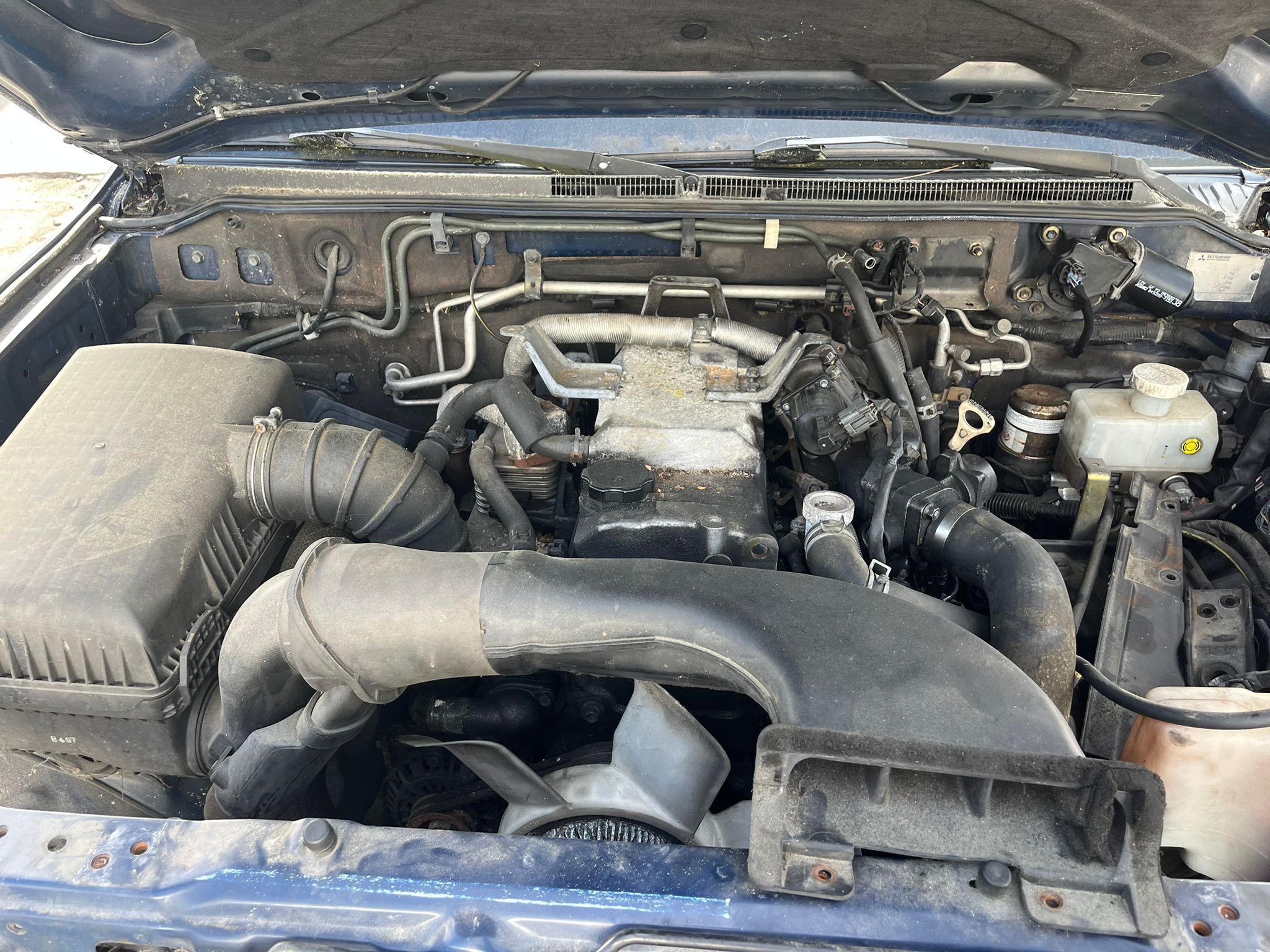 D 4M41  MITSUBISHI MONTERO 2005 104 devimagesvext/fa6623dd-d18d-43a2-9112-2c7826f331a7/migcrv/imagenes/000/000/032/000000032676.jpeg