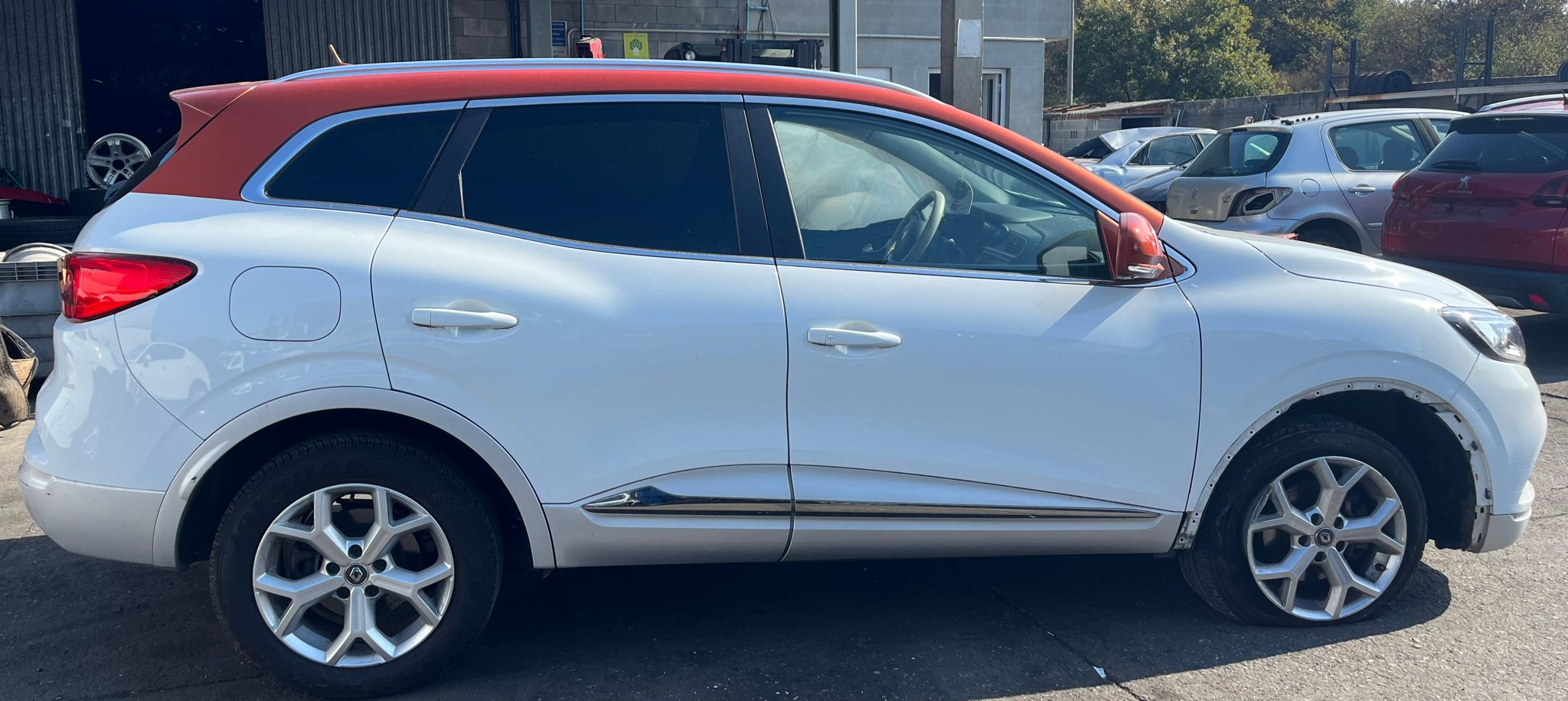   RENAULT KADJAR 2019 2174 devimagesvext/fa6623dd-d18d-43a2-9112-2c7826f331a7/migcrv/imagenes/000/000/032/000000032990.jpeg