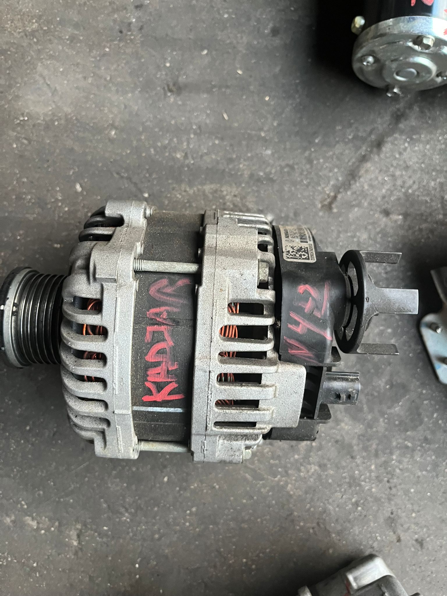  ALTERNADOR RENAULT KADJAR 2019 2929 devimagesvext/fa6623dd-d18d-43a2-9112-2c7826f331a7/migcrv/imagenes/000/000/033/000000033308.jpeg