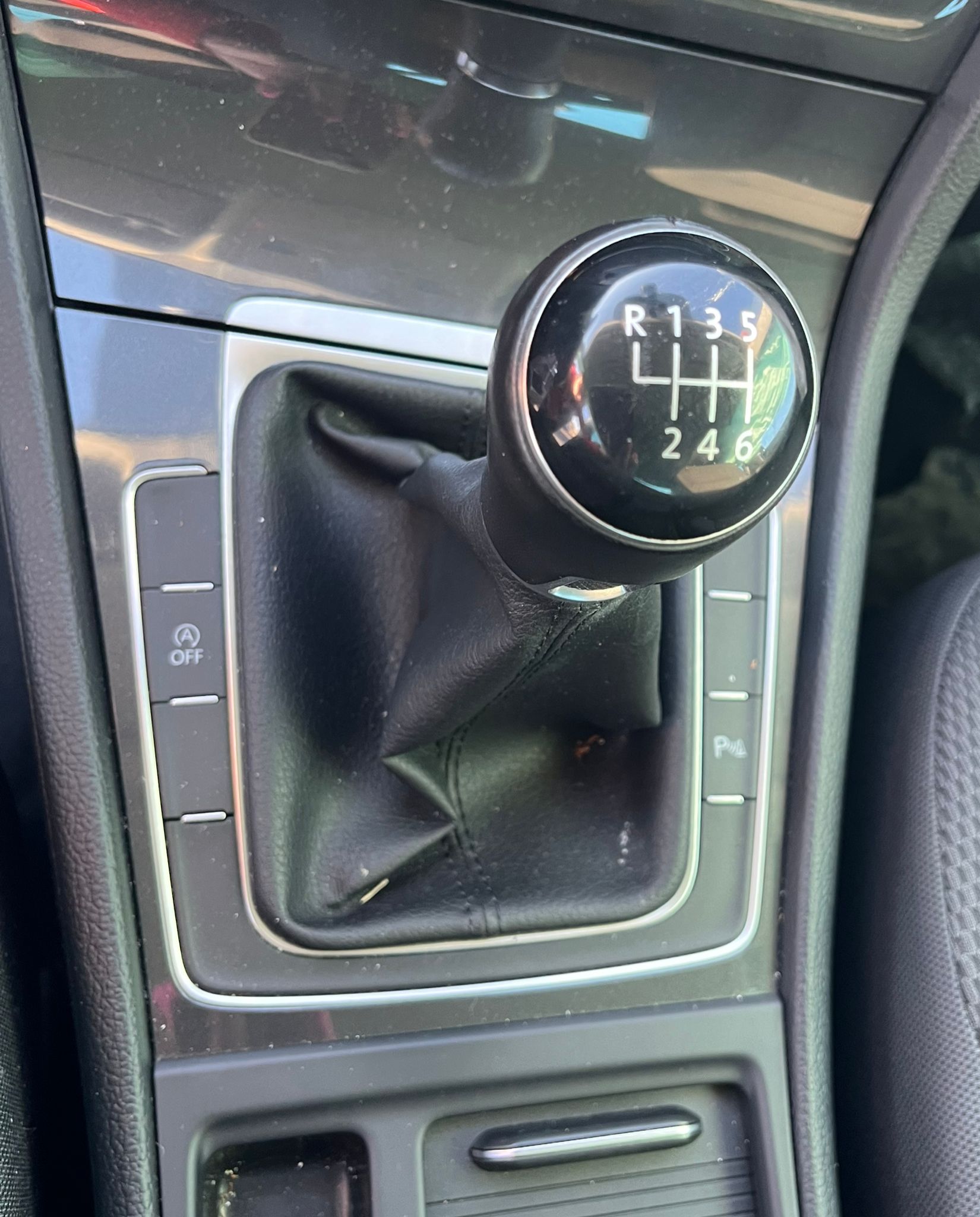  POMO PALANCA CAMBIO VOLKSWAGEN GOLF VII BERLINA 2019  Caja de cambios 6-marcha 2703 devimagesvext/fa6623dd-d18d-43a2-9112-2c7826f331a7/migcrv/imagenes/000/000/033/000000033432.jpeg