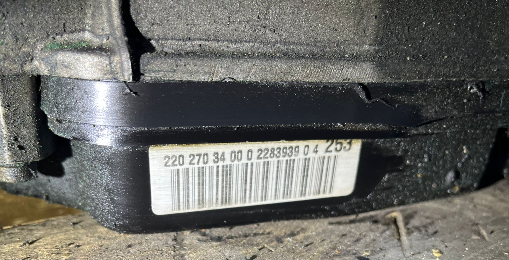 2202701400 CAJA CAMBIOS MERCEDES-BENZ S BERLINA 2011  Caja de cambios automática - 5 fases 2628 devimagesvext/fa6623dd-d18d-43a2-9112-2c7826f331a7/migcrv/imagenes/000/000/034/000000034754.jpeg