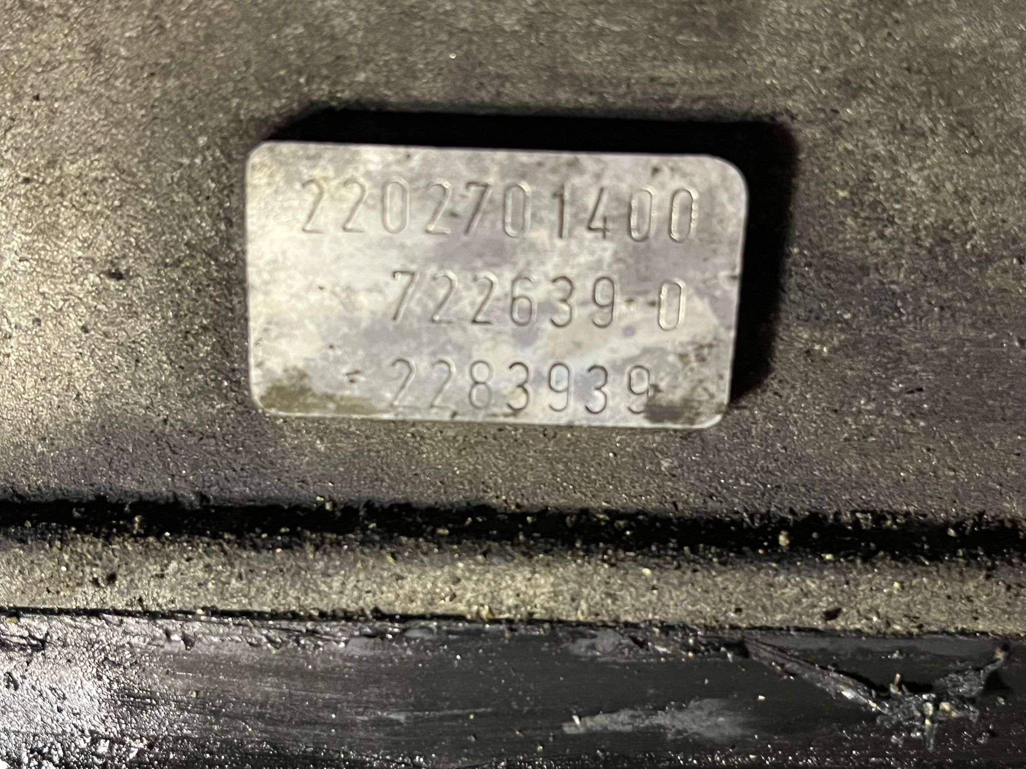 2202701400 CAJA CAMBIOS MERCEDES-BENZ S BERLINA 2011  Caja de cambios automática - 5 fases 2628 devimagesvext/fa6623dd-d18d-43a2-9112-2c7826f331a7/migcrv/imagenes/000/000/034/000000034756.jpeg