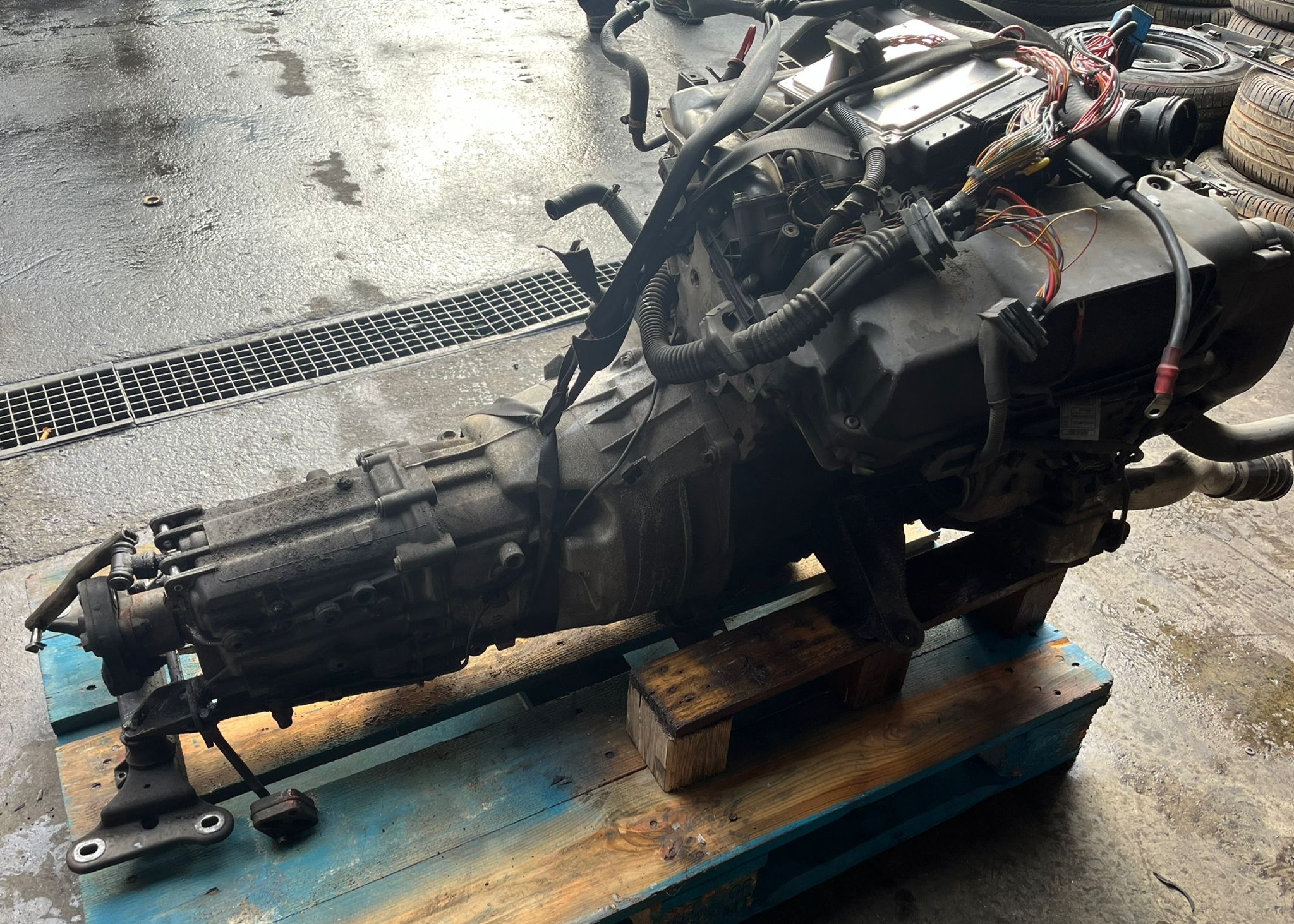  CAJA CAMBIOS BMW 3 BERLINA 2005  Caja de cambios 6-marcha 2427 devimagesvext/fa6623dd-d18d-43a2-9112-2c7826f331a7/migcrv/imagenes/000/000/035/000000035750.jpeg