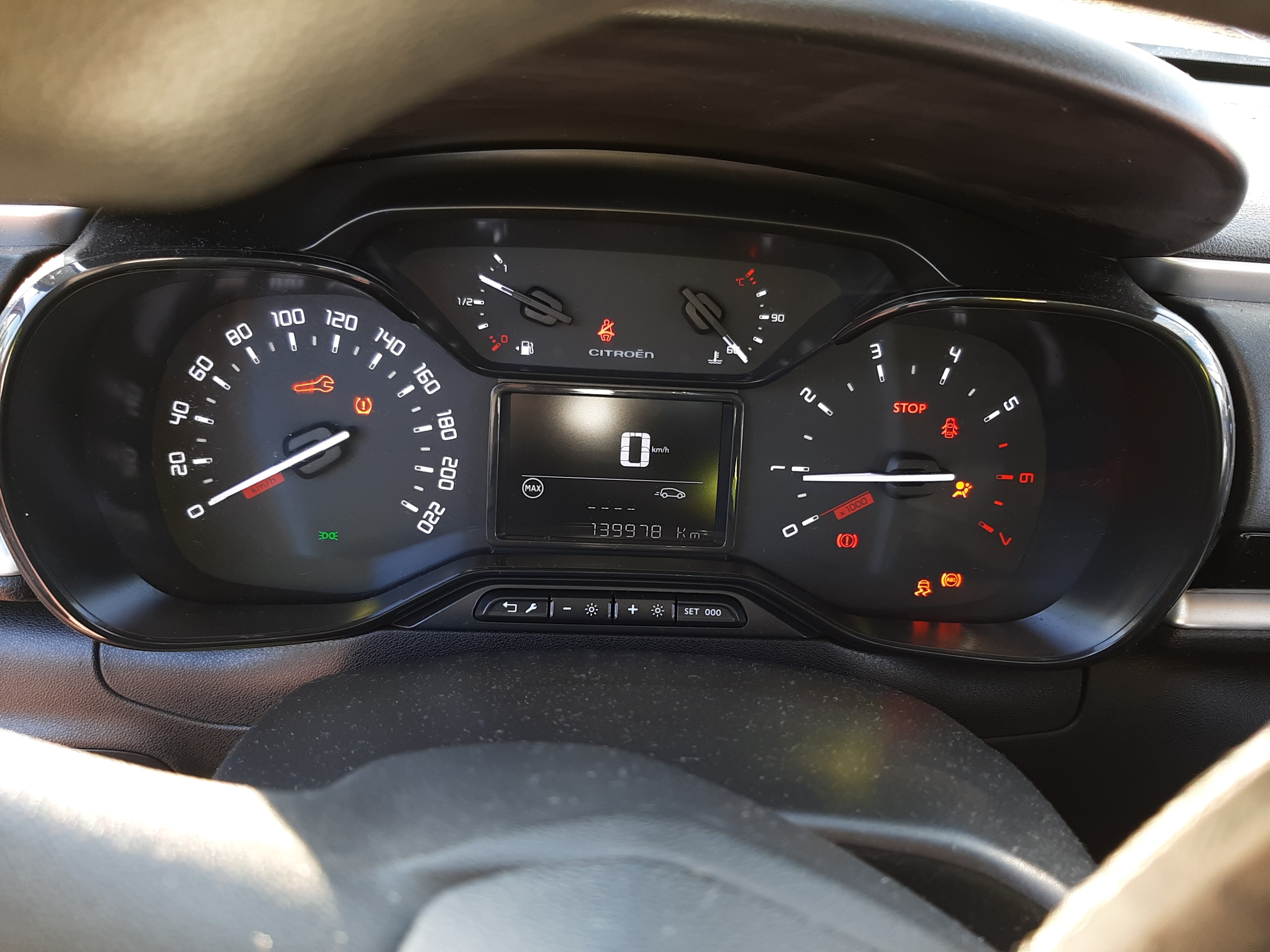 CUADRO INSTRUMENTOS CITROEN C3 2018 3068 devimagesvext/fa6623dd-d18d-43a2-9112-2c7826f331a7/migcrv/imagenes/000/000/038/000000038001.jpeg