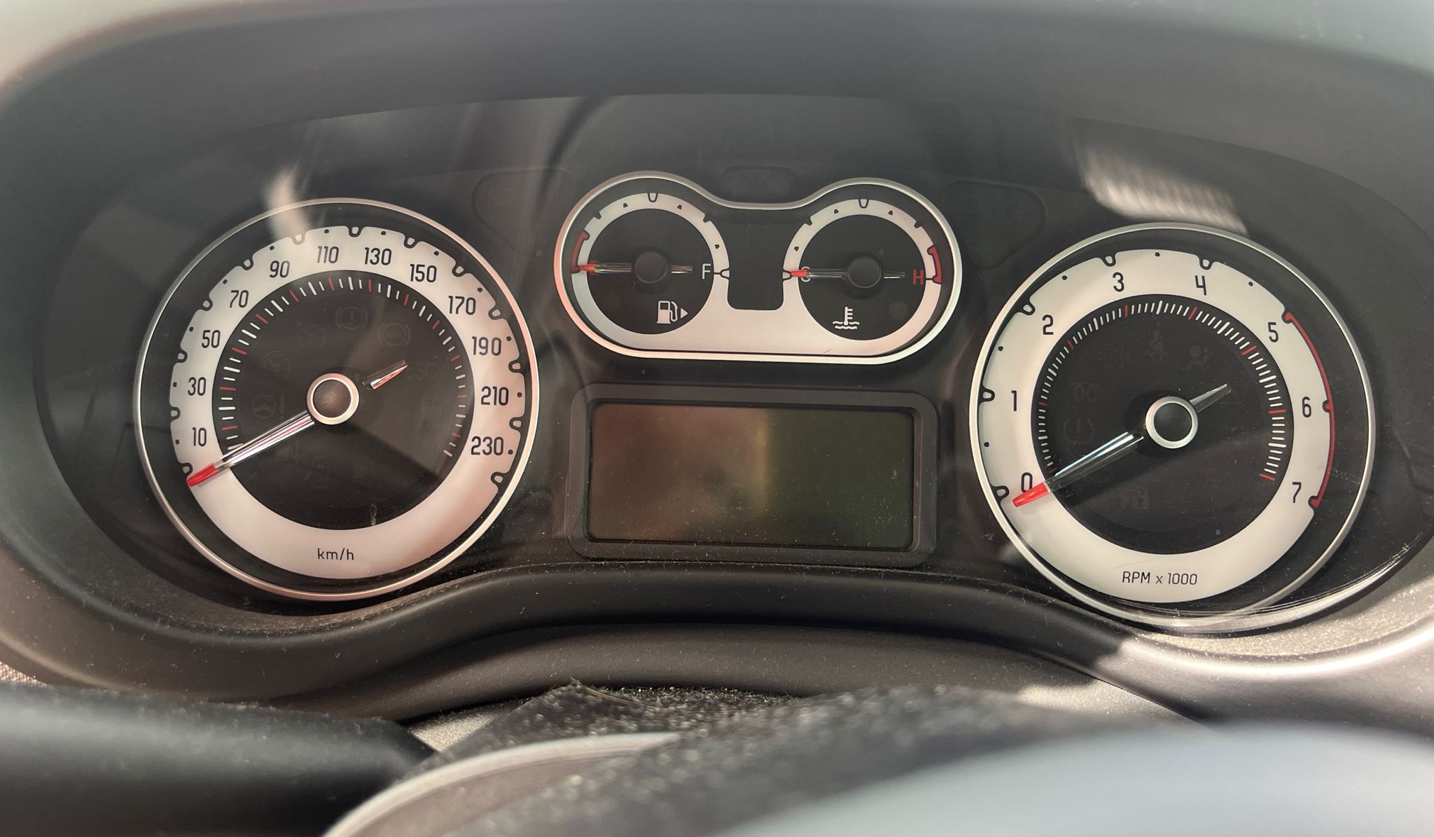  CUADRO INSTRUMENTOS FIAT 500L 2016 3054 devimagesvext/fa6623dd-d18d-43a2-9112-2c7826f331a7/migcrv/imagenes/000/000/039/000000039243.jpeg