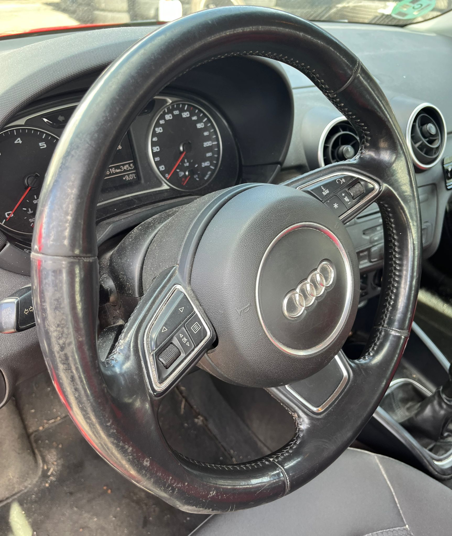 VOLANTE AUDI A1 SPORTBACK 2012 4684 devimagesvext/fa6623dd-d18d-43a2-9112-2c7826f331a7/migcrv/imagenes/000/000/039/000000039389.jpeg