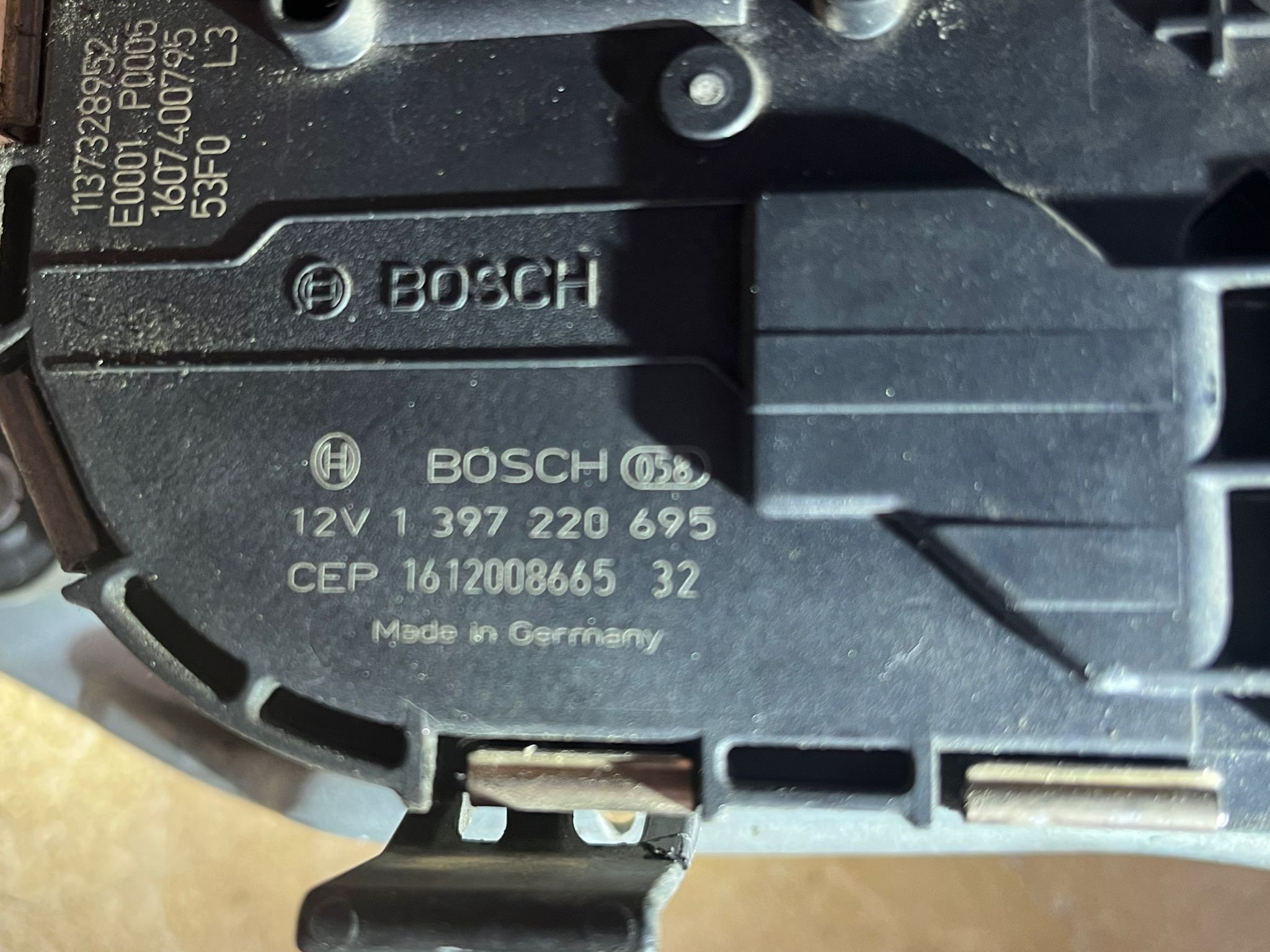 397 220 695 MOTOR LIMPIA DELANTERO PEUGEOT 508 2017 2700 devimagesvext/fa6623dd-d18d-43a2-9112-2c7826f331a7/migcrv/imagenes/000/000/039/000000039419.jpeg