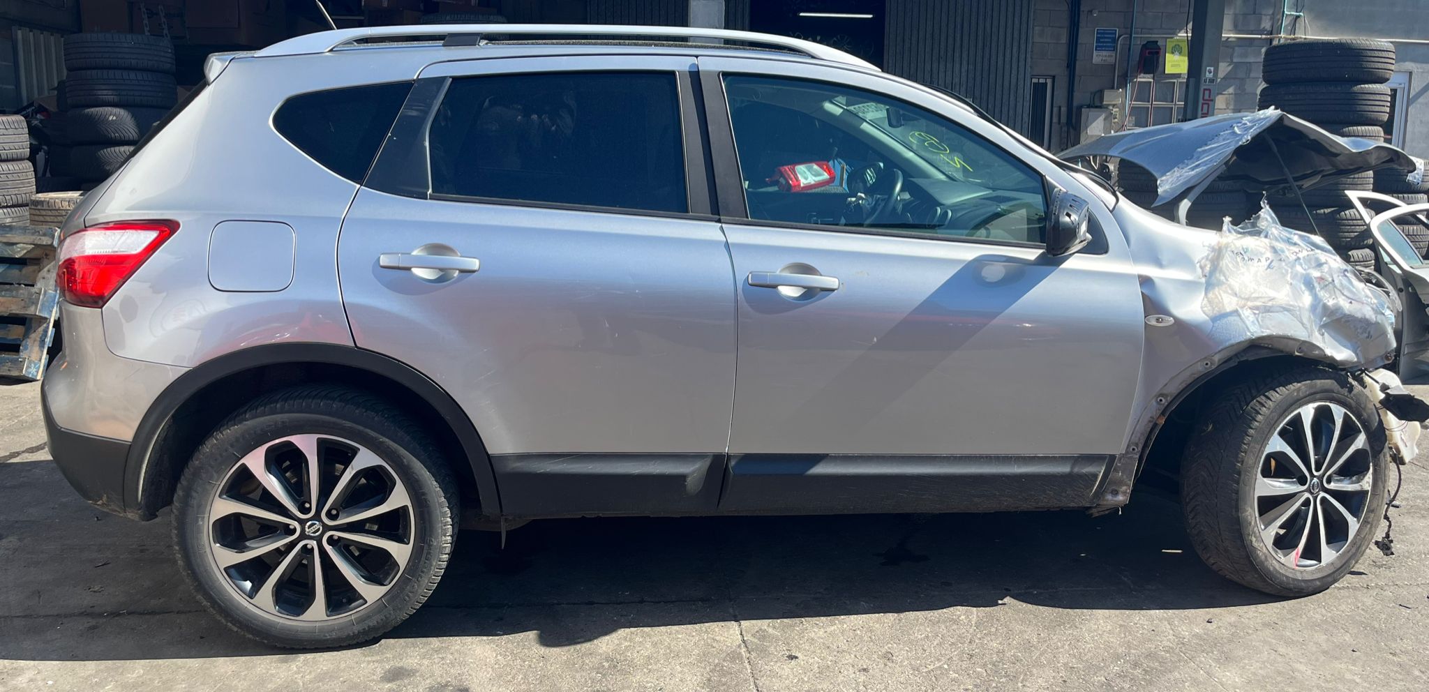  PILOTO TRASERO DERECHO INTERIOR NISSAN QASHQAI 2011 1296 devimagesvext/fa6623dd-d18d-43a2-9112-2c7826f331a7/migcrv/imagenes/000/000/039/000000039785.jpeg