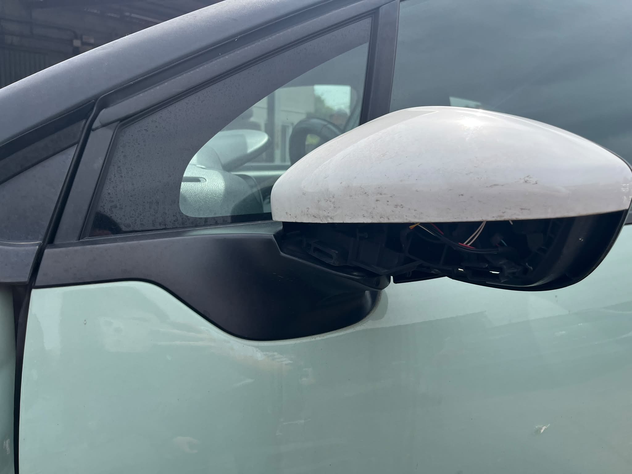  RETROVISOR IZQUIERDO CITROEN C3 2018 6233 devimagesvext/fa6623dd-d18d-43a2-9112-2c7826f331a7/migcrv/imagenes/000/000/041/000000041807.jpeg