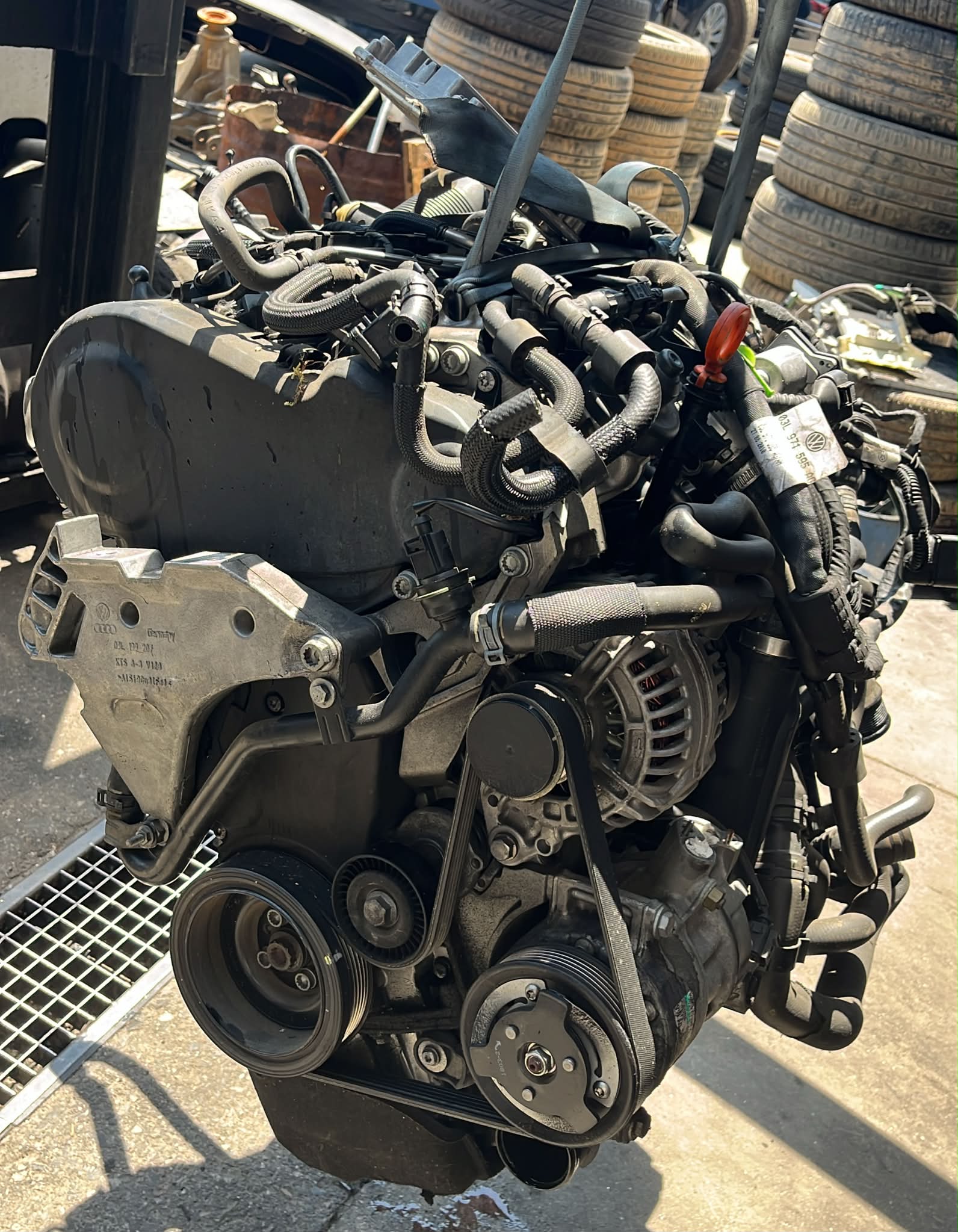 CFF MOTOR COMPLETO AUDI Q3 2012 267 devimagesvext/fa6623dd-d18d-43a2-9112-2c7826f331a7/migcrv/imagenes/000/000/041/000000041921.jpeg