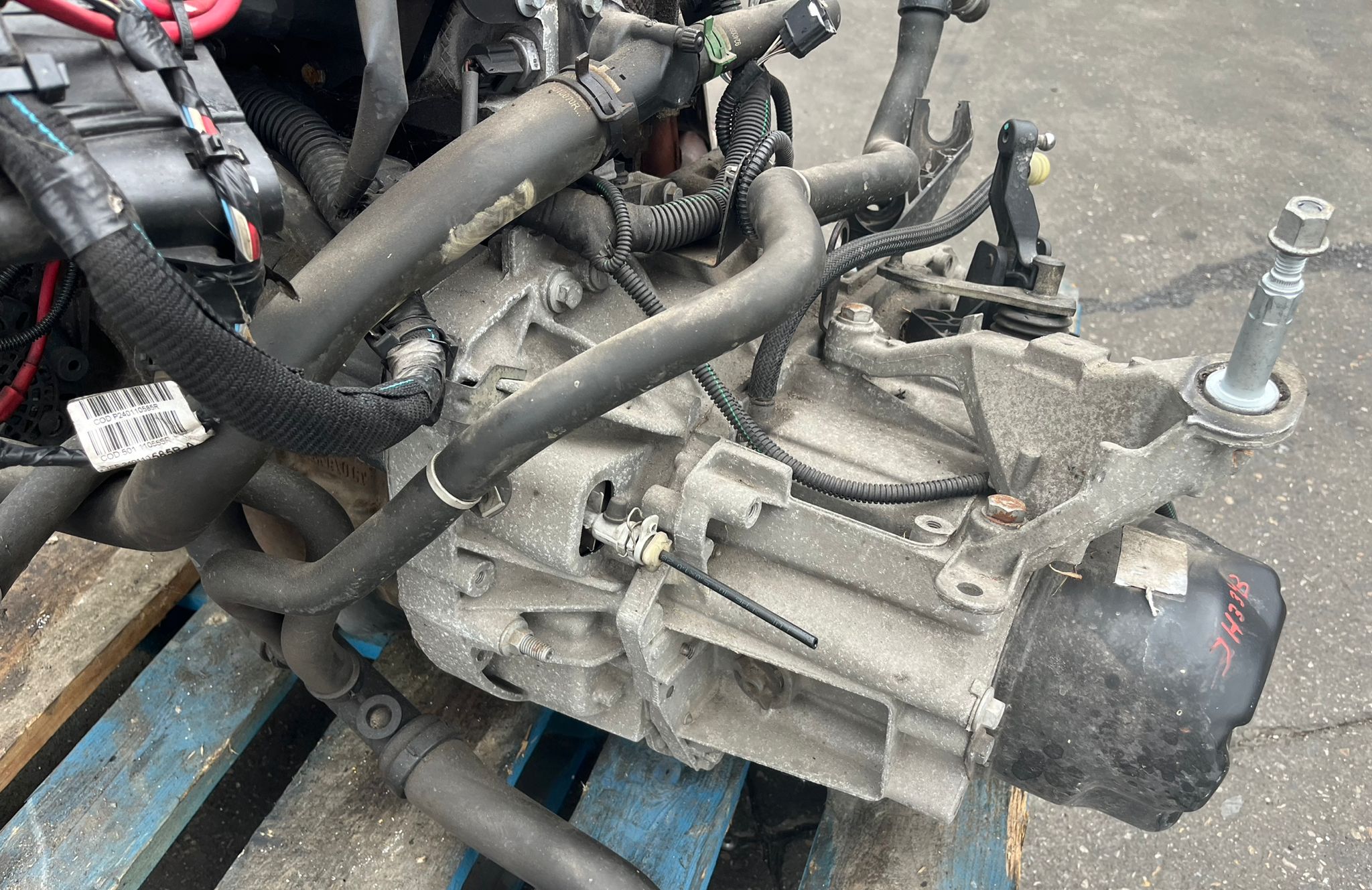 JH3343 CAJA CAMBIOS RENAULT CLIO IV 2008  Caja de cambios 5-marcha 2829 devimagesvext/fa6623dd-d18d-43a2-9112-2c7826f331a7/migcrv/imagenes/000/000/042/000000042657.jpeg