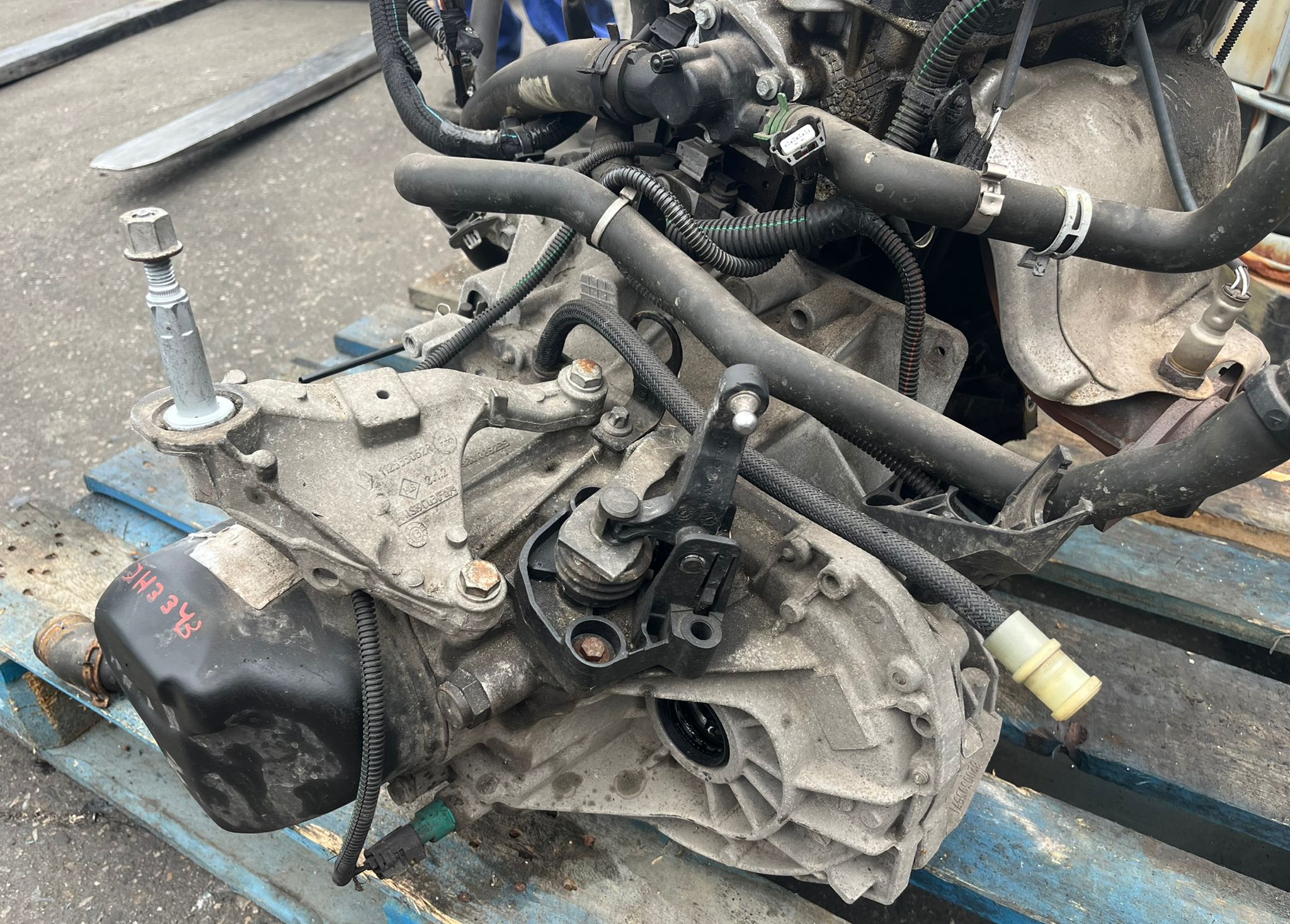 JH3343 CAJA CAMBIOS RENAULT CLIO IV 2008  Caja de cambios 5-marcha 2829 devimagesvext/fa6623dd-d18d-43a2-9112-2c7826f331a7/migcrv/imagenes/000/000/042/000000042659.jpeg