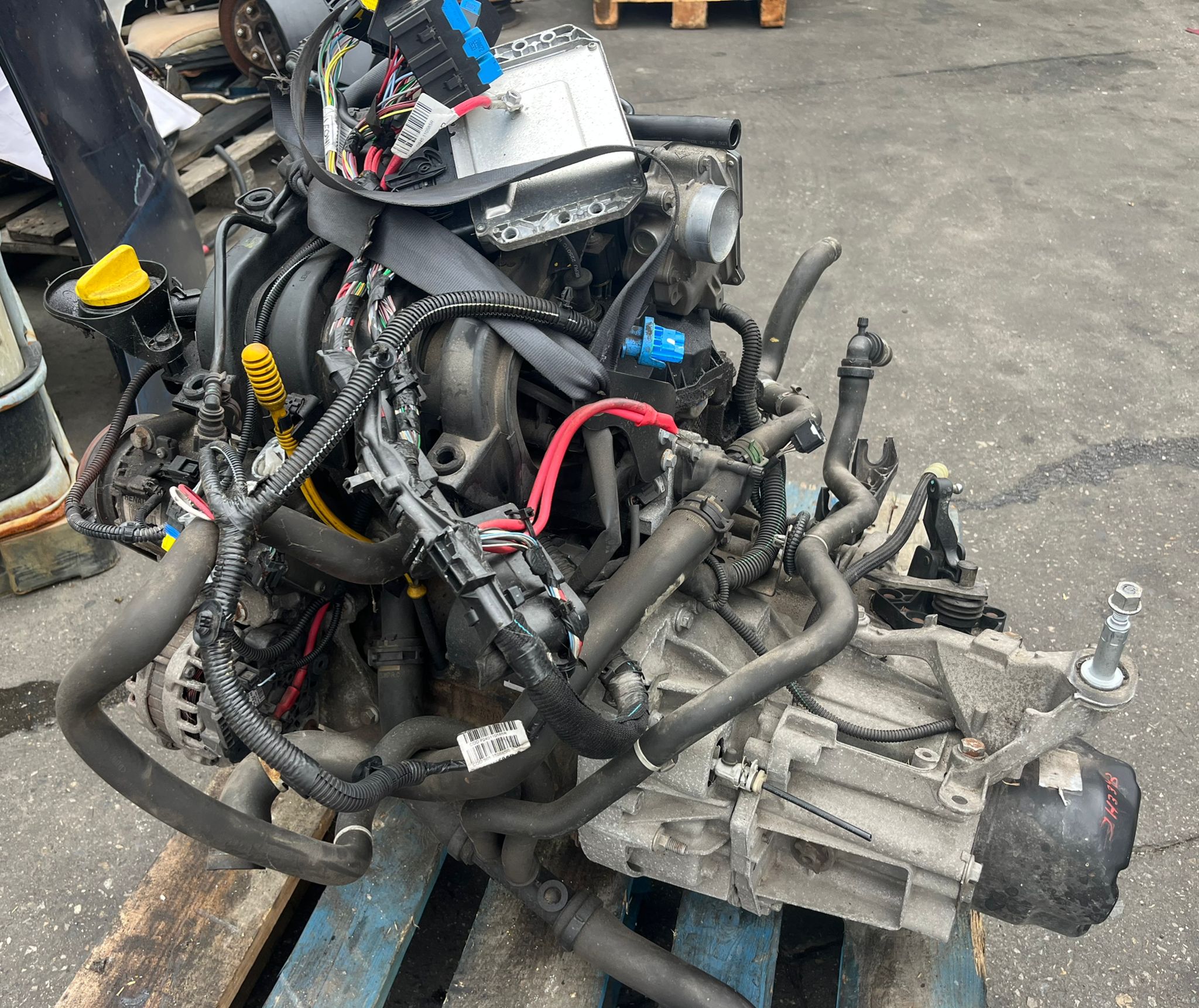 JH3343 CAJA CAMBIOS RENAULT CLIO IV 2008  Caja de cambios 5-marcha 2829 devimagesvext/fa6623dd-d18d-43a2-9112-2c7826f331a7/migcrv/imagenes/000/000/042/000000042663.jpeg