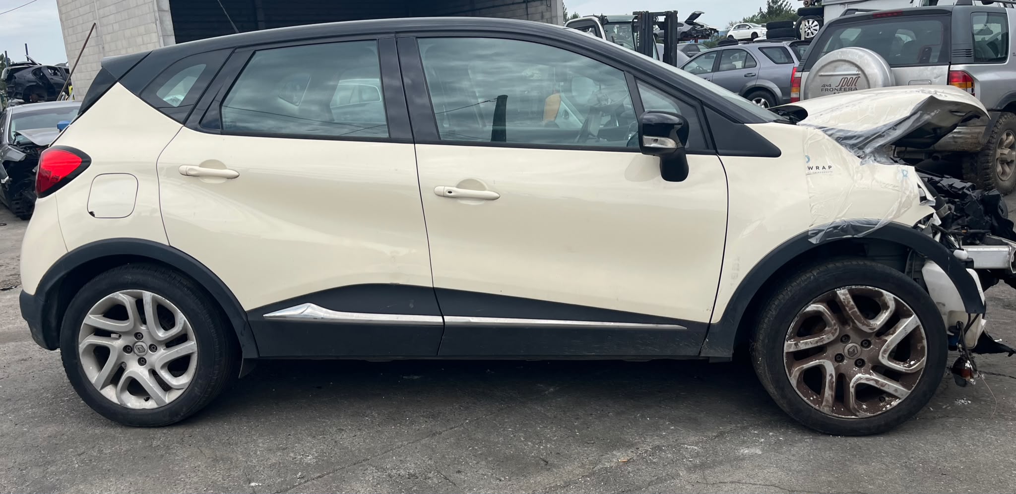 JR5357 CAJA CAMBIOS RENAULT CAPTUR I 2014  Caja de cambios 5-marcha 2828 devimagesvext/fa6623dd-d18d-43a2-9112-2c7826f331a7/migcrv/imagenes/000/000/043/000000043489.jpeg