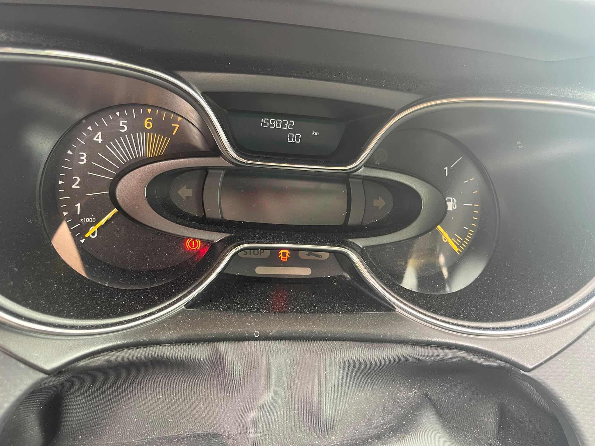 JR5357 CAJA CAMBIOS RENAULT CAPTUR I 2014  Caja de cambios 5-marcha 2828 devimagesvext/fa6623dd-d18d-43a2-9112-2c7826f331a7/migcrv/imagenes/000/000/043/000000043639.jpeg
