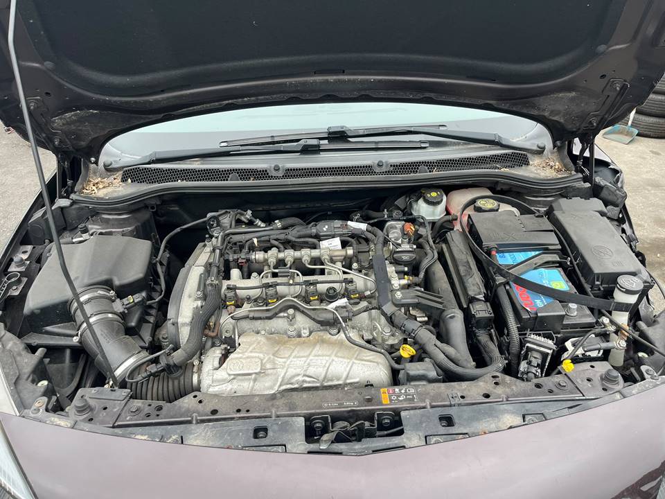  CAJA CAMBIOS OPEL ASTRA J BERLINA 5P 2015  Caja de cambios 6-marcha 2576 devimagesvext/fa6623dd-d18d-43a2-9112-2c7826f331a7/migcrv/imagenes/000/000/044/000000044113.jpeg