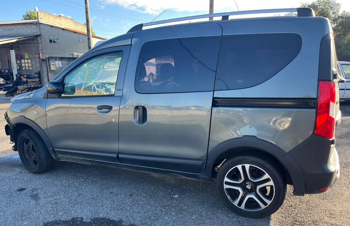  ALETIN TRASERO IZQUIERDO DACIA DOKKER 2018 7258 devimagesvext/fa6623dd-d18d-43a2-9112-2c7826f331a7/migcrv/imagenes/000/000/044/000000044187.jpeg